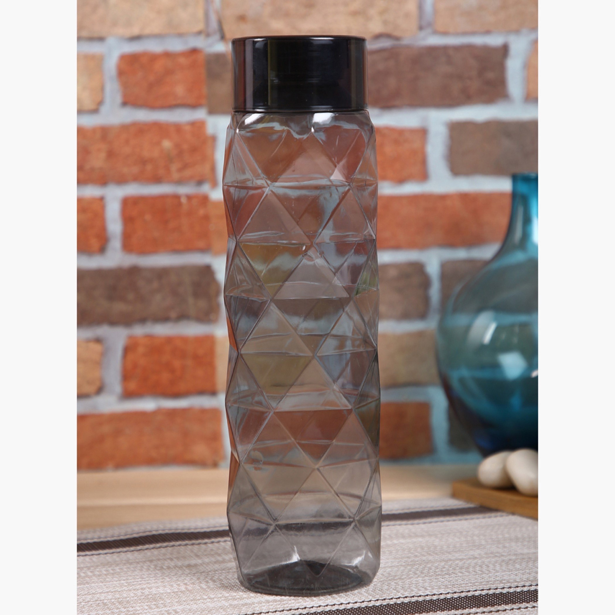 زجاجة مياه دايموند - اليت - 1.3 لتر-hbxhomeware-hbxkitchen-image-1