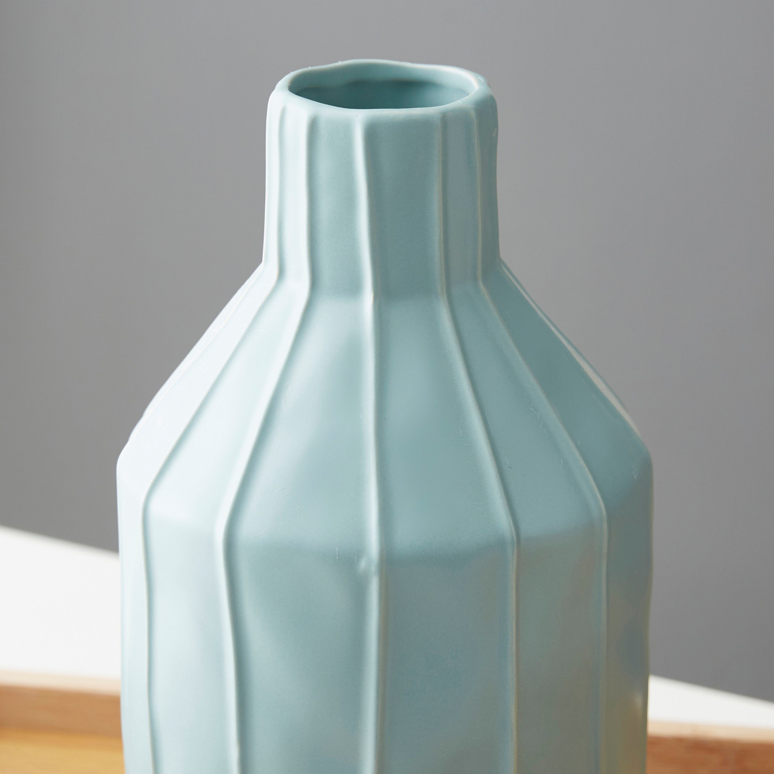 مزهرية بشكل قارورة سيراميك من سانسا - 14.5x14.5x25  سم-hbxbedroom-decorandaccessories-vases-image-3