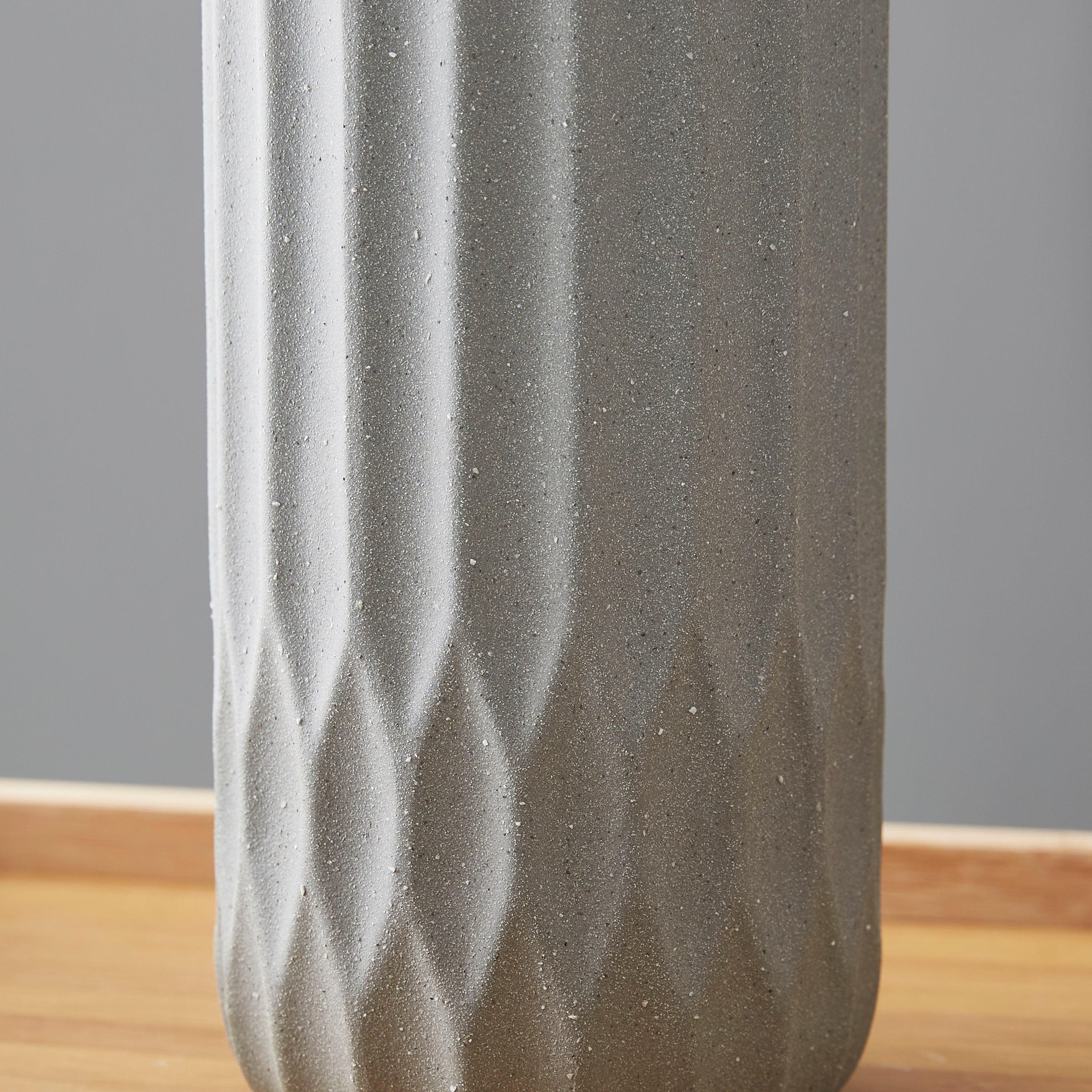 مزهرية سيراميك من سانسا - 12x12x25.5 سم-hbxbedroom-decorandaccessories-vases-image-3