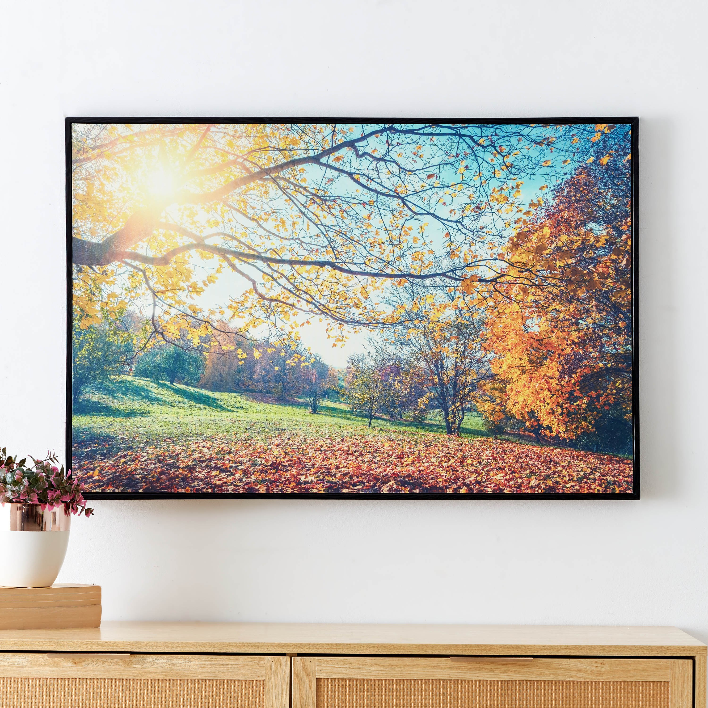 لوحة كانفاس مؤطّرة ولامعة بتصميم منظر طبيعي من إيفورا - 90x3x60 سم-hbxhomeware-hbxdecorandfurnishings-image-1