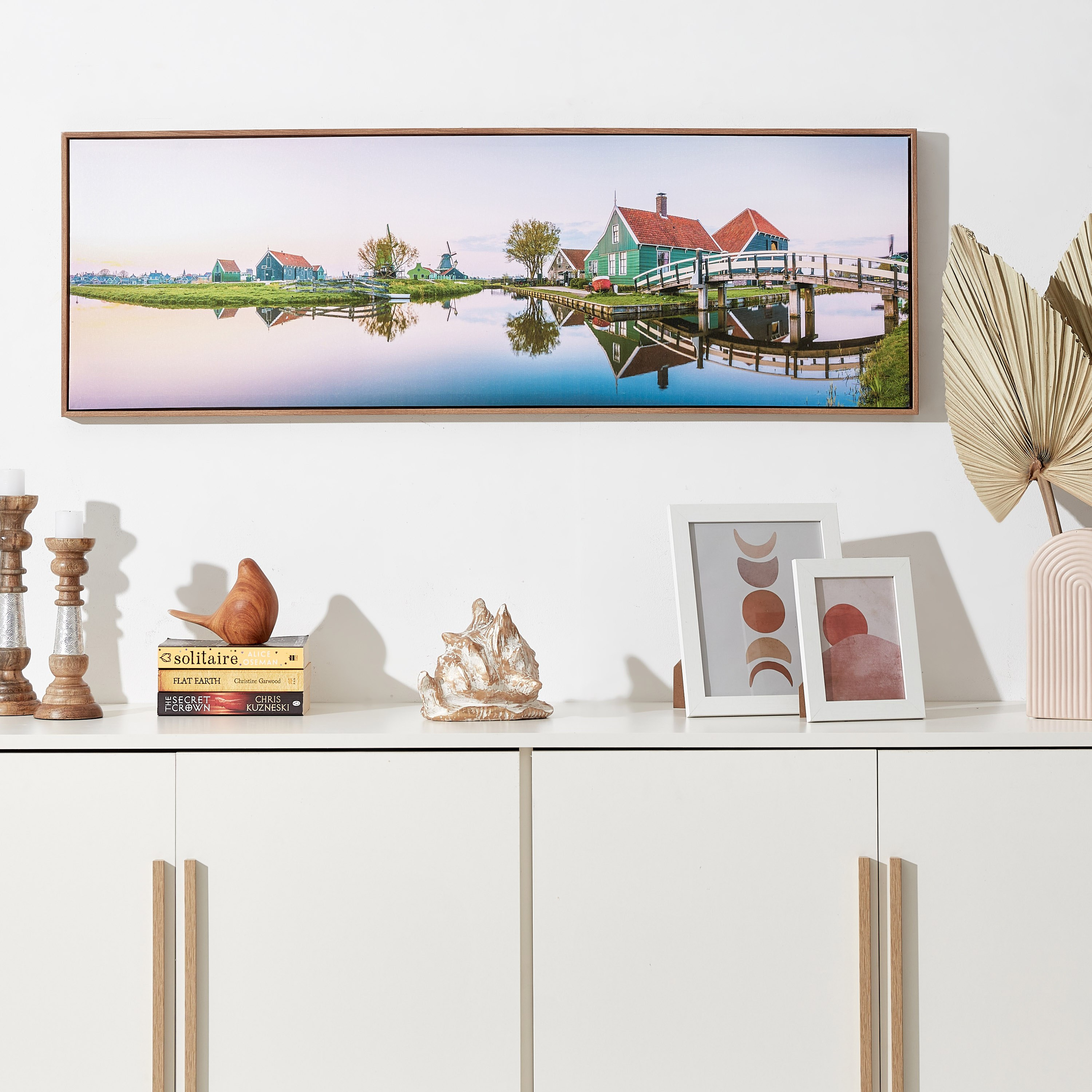 لوحة كانفاس مؤطرة ولامعة بتصميم بحيرة وقارب من إيفورا - 120x4x40 سم-hbxhomeware-hbxdecorandfurnishings-image-3