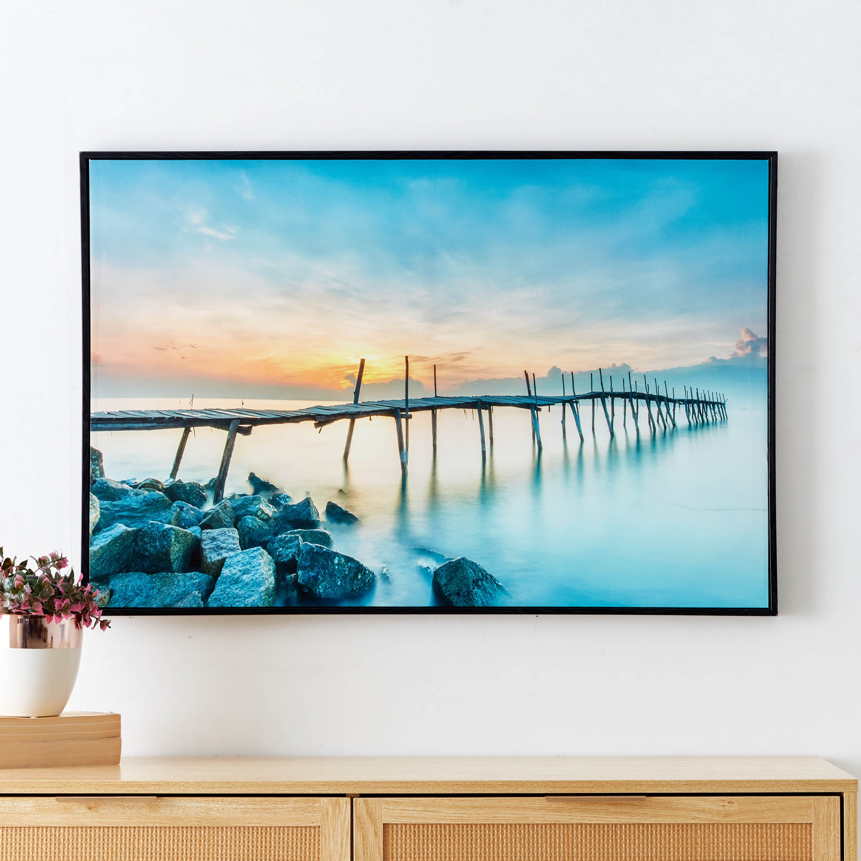 لوحة كانفاس مؤطرة ولامعة بتصميم بحيرة وقارب من إيفورا - 90x3x60 سم-hbxhomeware-hbxdecorandfurnishings-image-1