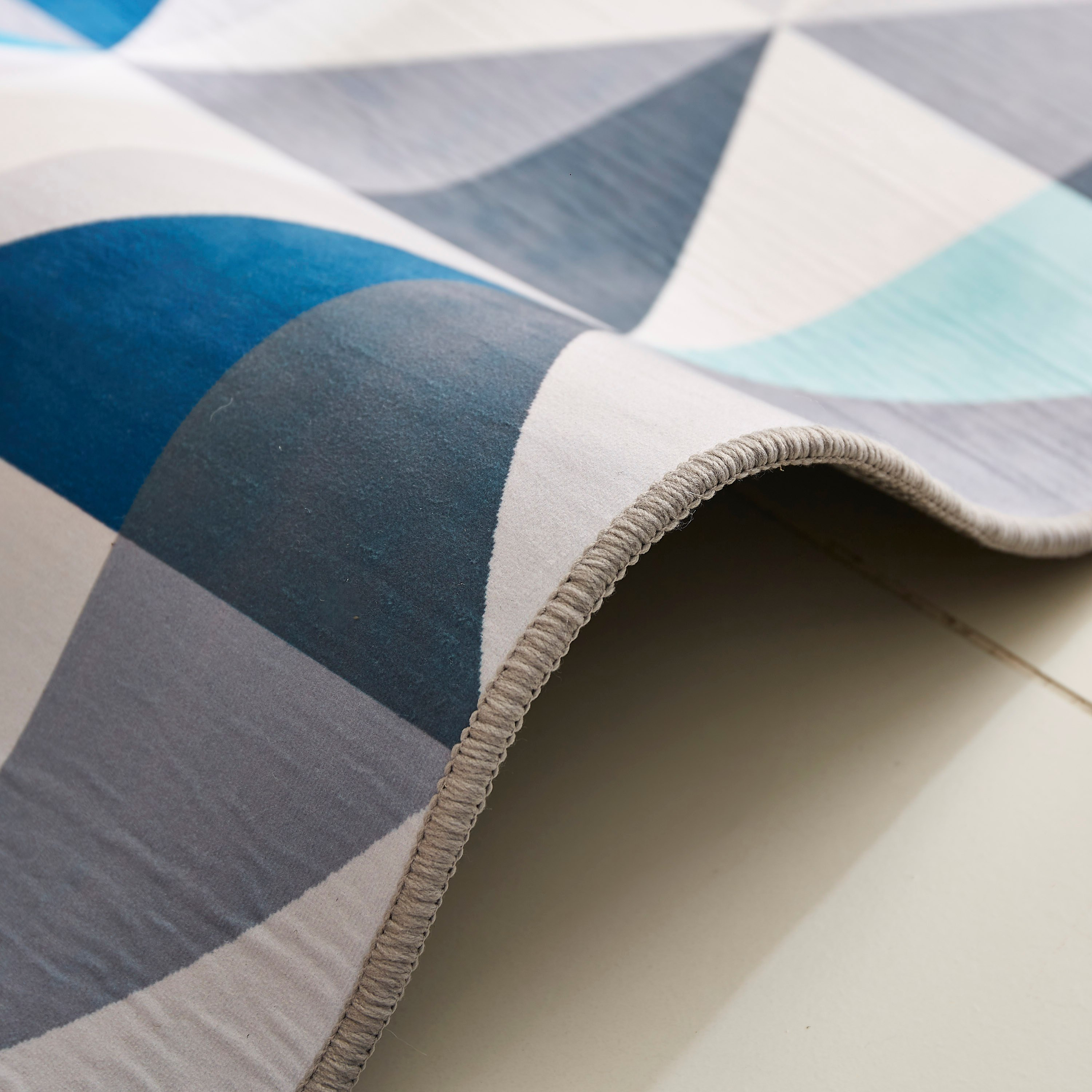 سجادة بطبعات هندسية من سوليداد كايلر- 60x150 سم-hbxdecorandfurnishings-floorcoverings-rugs-image-4