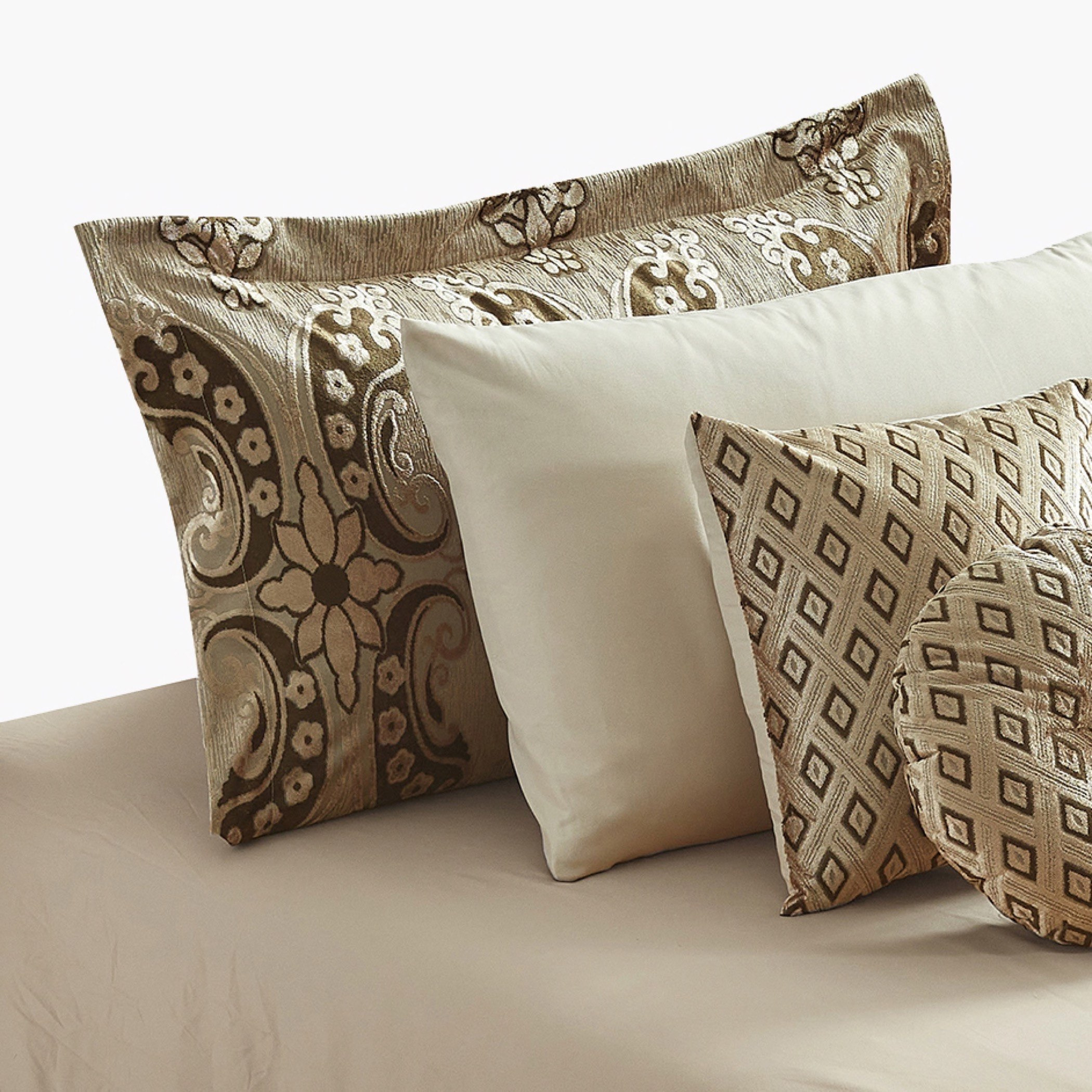 طقم لحاف كينج جاكار 10 قطع من جوليان - 220x240 سم-hbxhomeware-hbxdecorandfurnishings-image-3