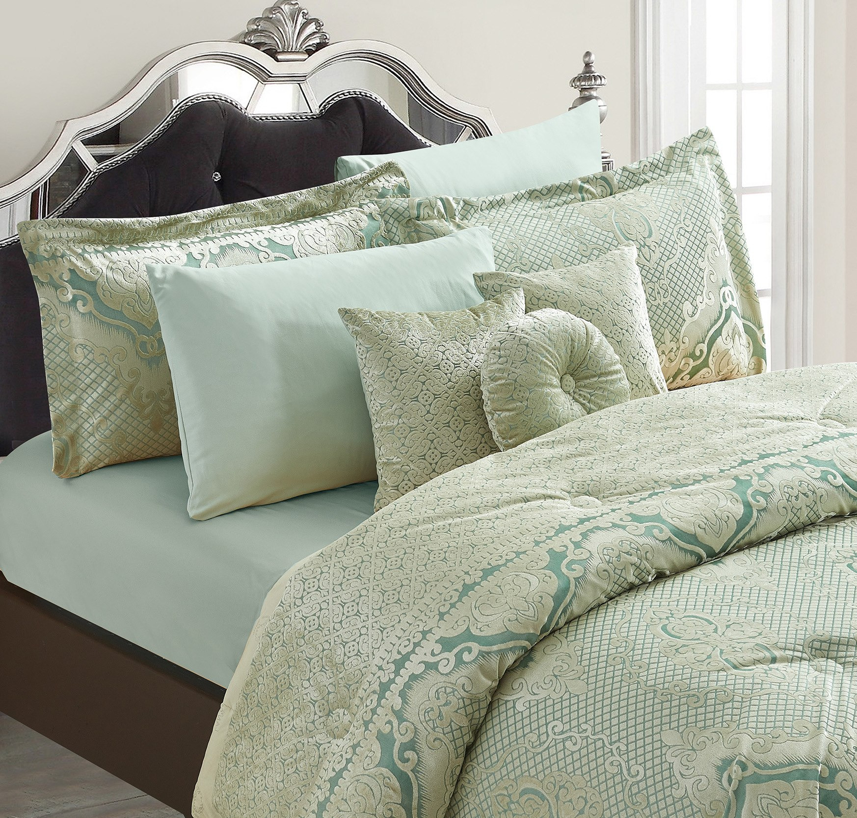 طقم لحاف كينج جاكار 10 قطع من نورا - 220x240 سم-hbxhomeware-hbxdecorandfurnishings-image-2