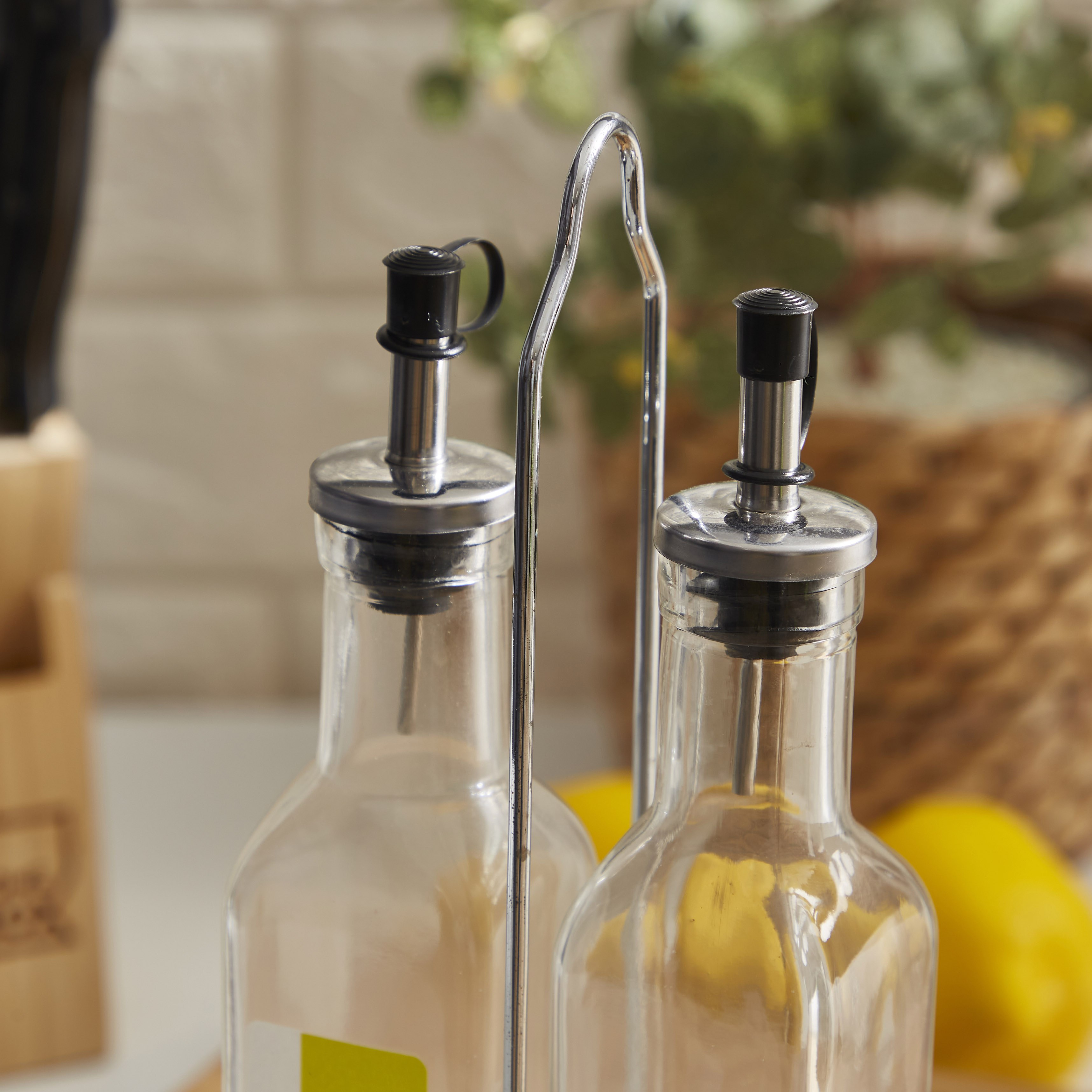 طقم قارورة خل وزيت قطعتين مع حامل من إيسينشيال-hbxhomeware-hbxkitchen-image-4