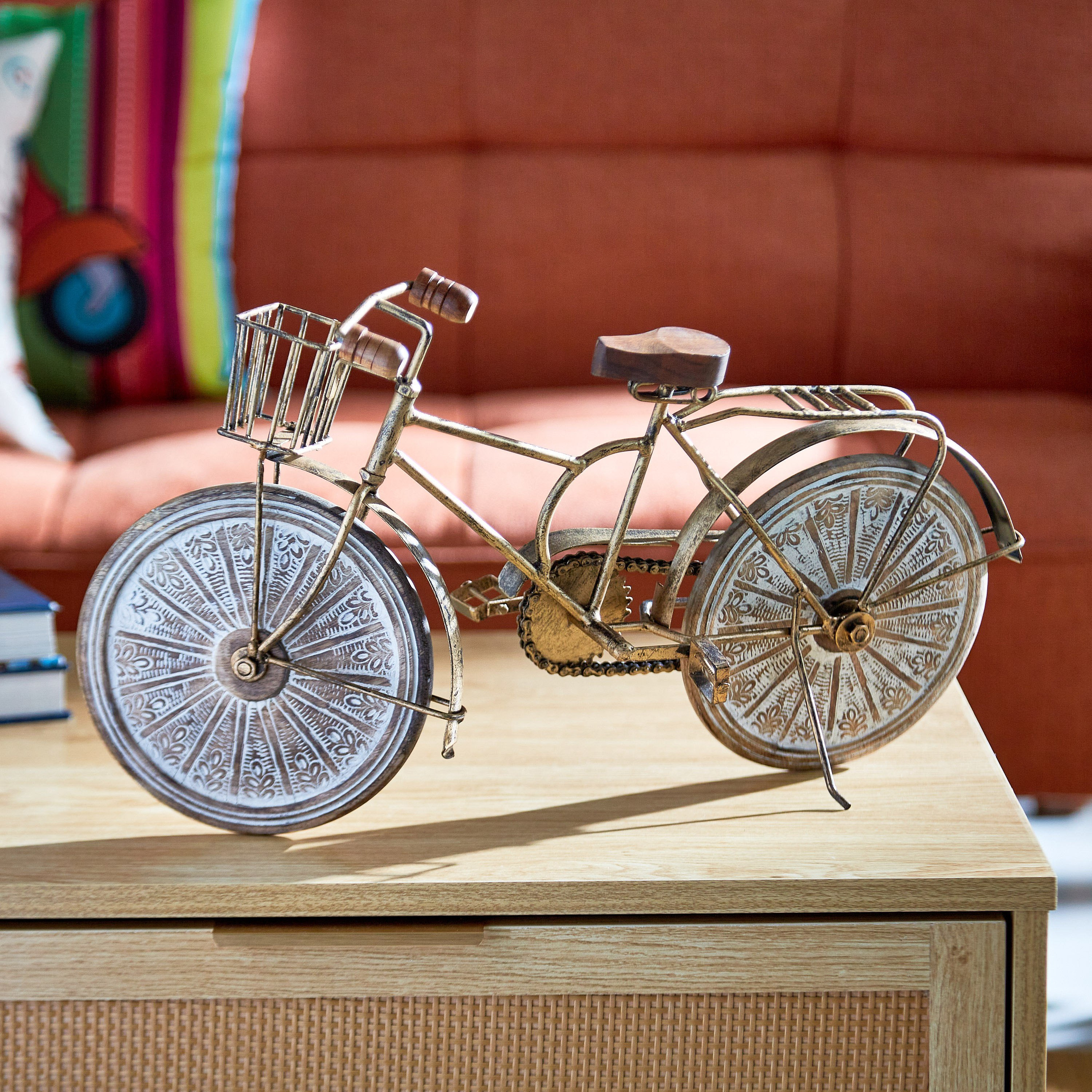 زينة بتصميم دراجة خشبية إندي فايب - 45.7x12.7x27.9 سم-hbxhomeware-homedecor-figurinesandornaments-image-2