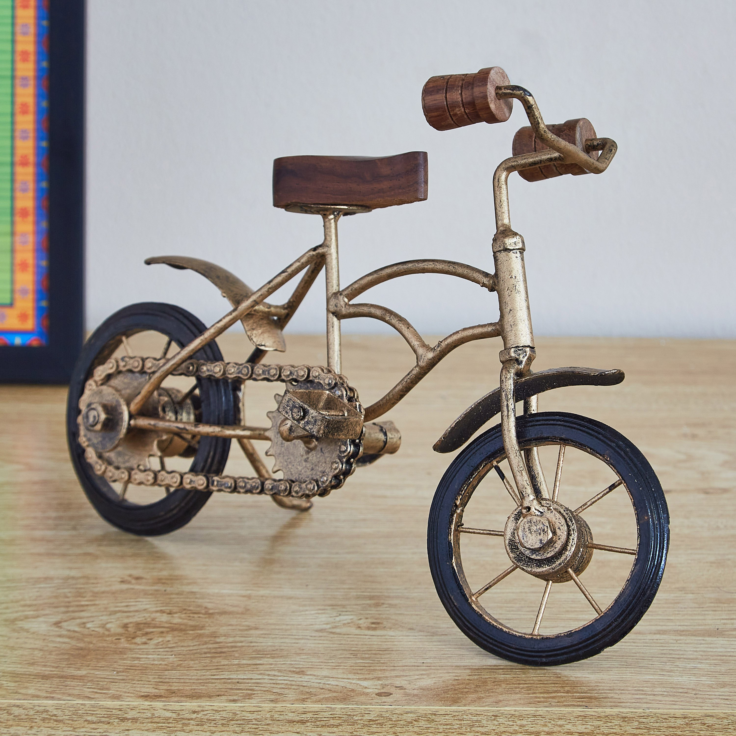قطعة ديكور على شكل دراجة من إندي فايب - 27.94x10.7x17.78×10.7 ×76.2 سم-hbxhomeware-homedecor-figurinesandornaments-image-1