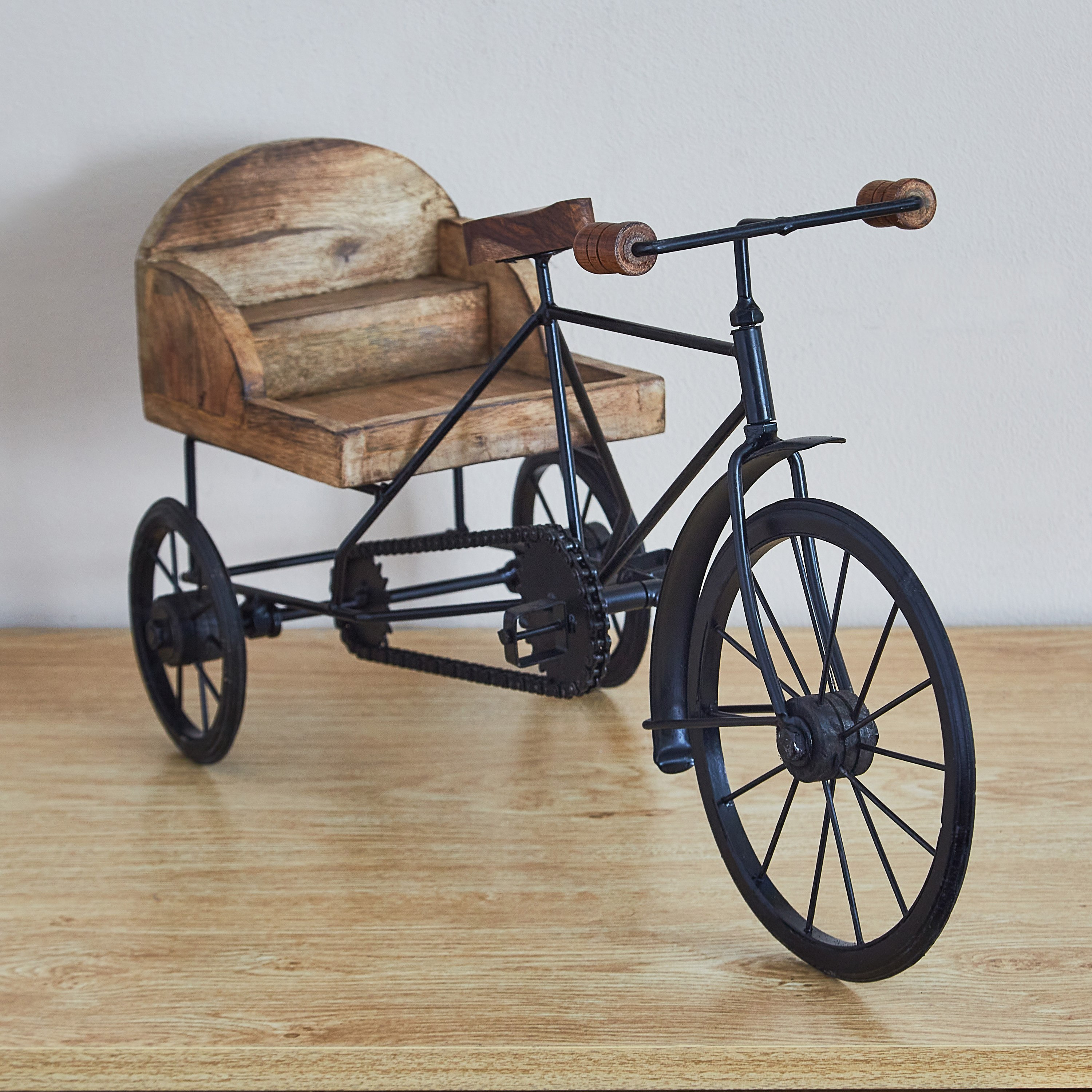 قطعة ديكور على شكل عربة معدنية من إندي فايب - 46.9x17.7x25.4 سم-hbxhomeware-homedecor-figurinesandornaments-image-1