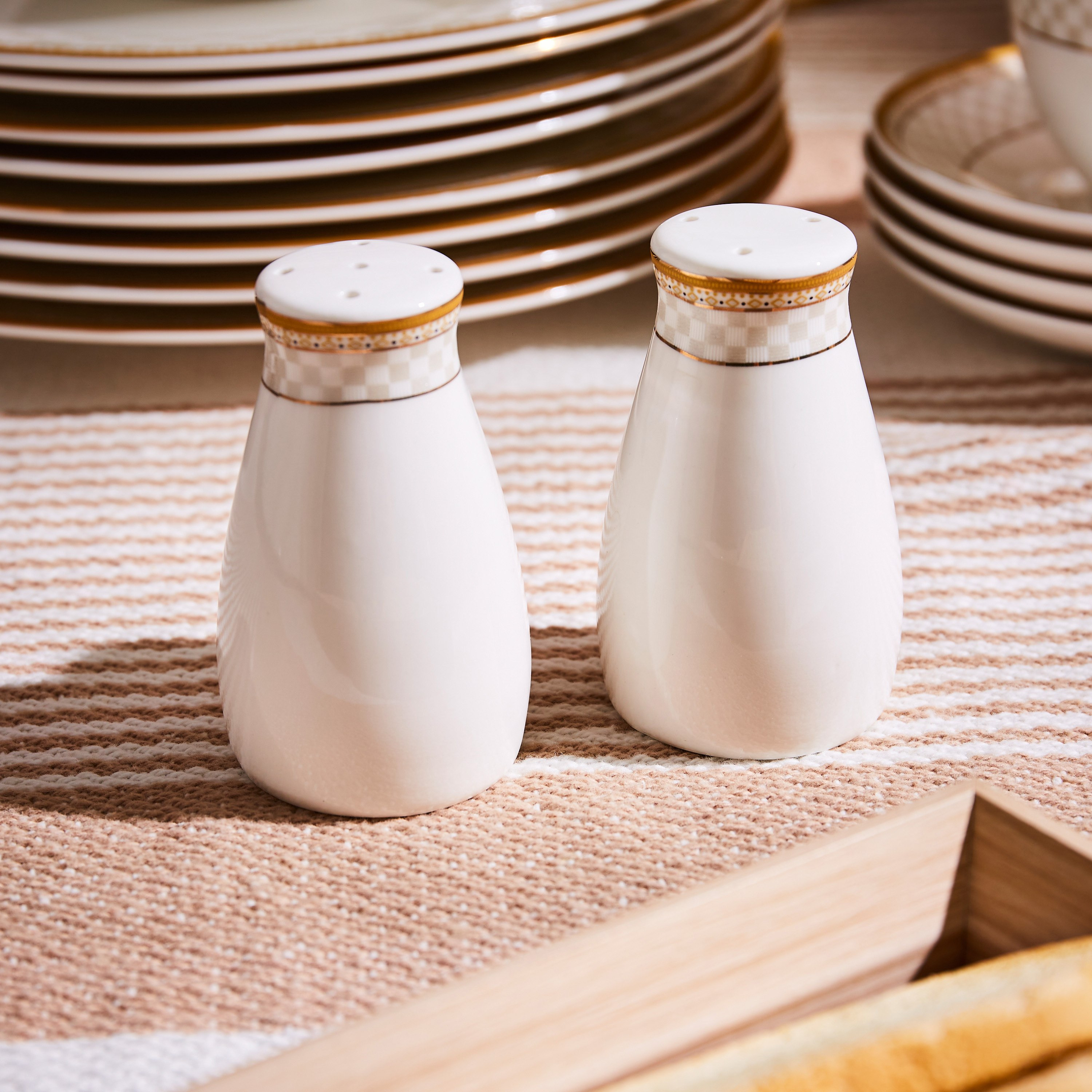 طقم عشاء 47 قطعة من الخزف الصيني بولكا من فيست-hbxdecorandfurnishings-tabletop-crockery-image-3