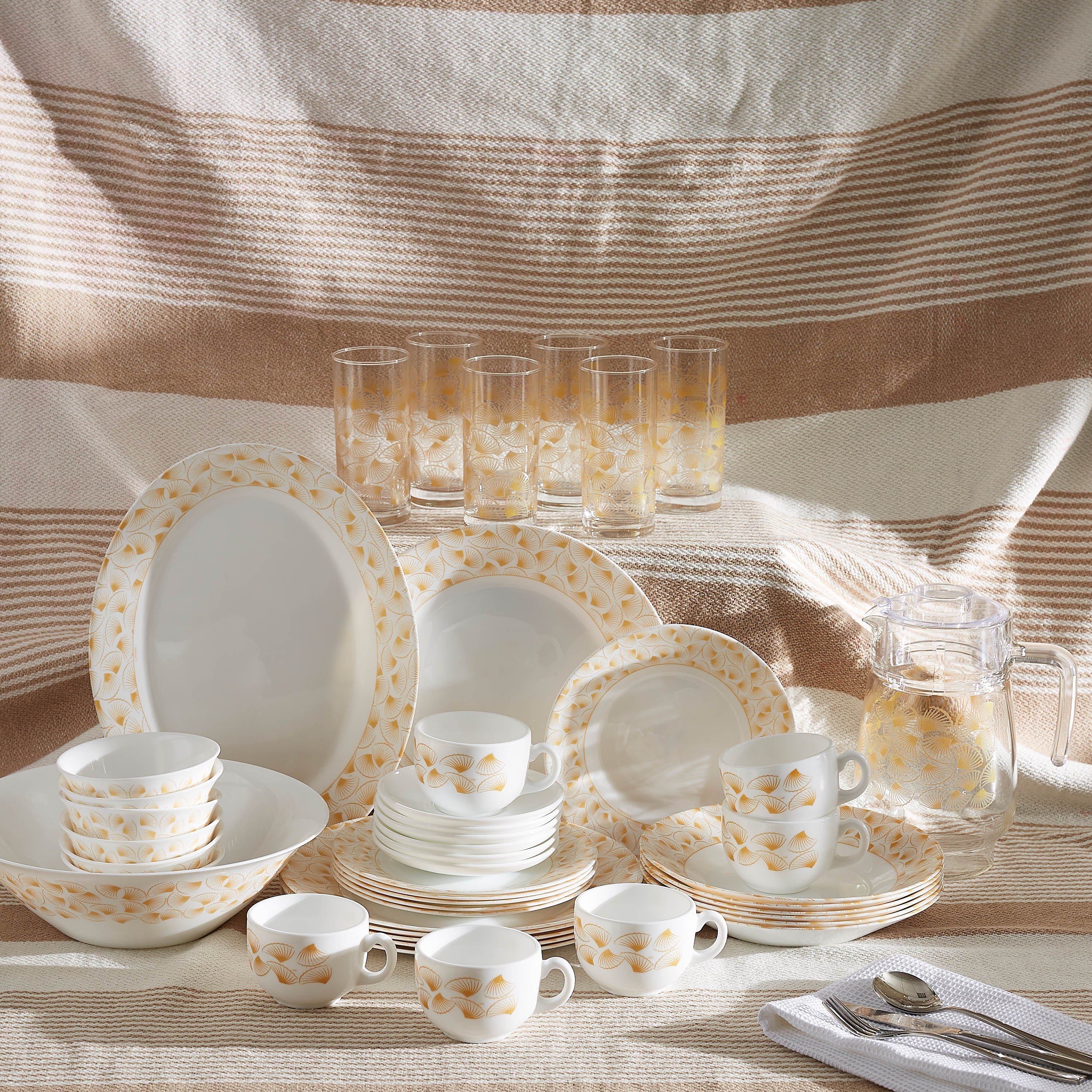 طقم عشاء جولدن شيل 46 قطعة من لومينارك-hbxhomeware-hbxkitchen-image-1