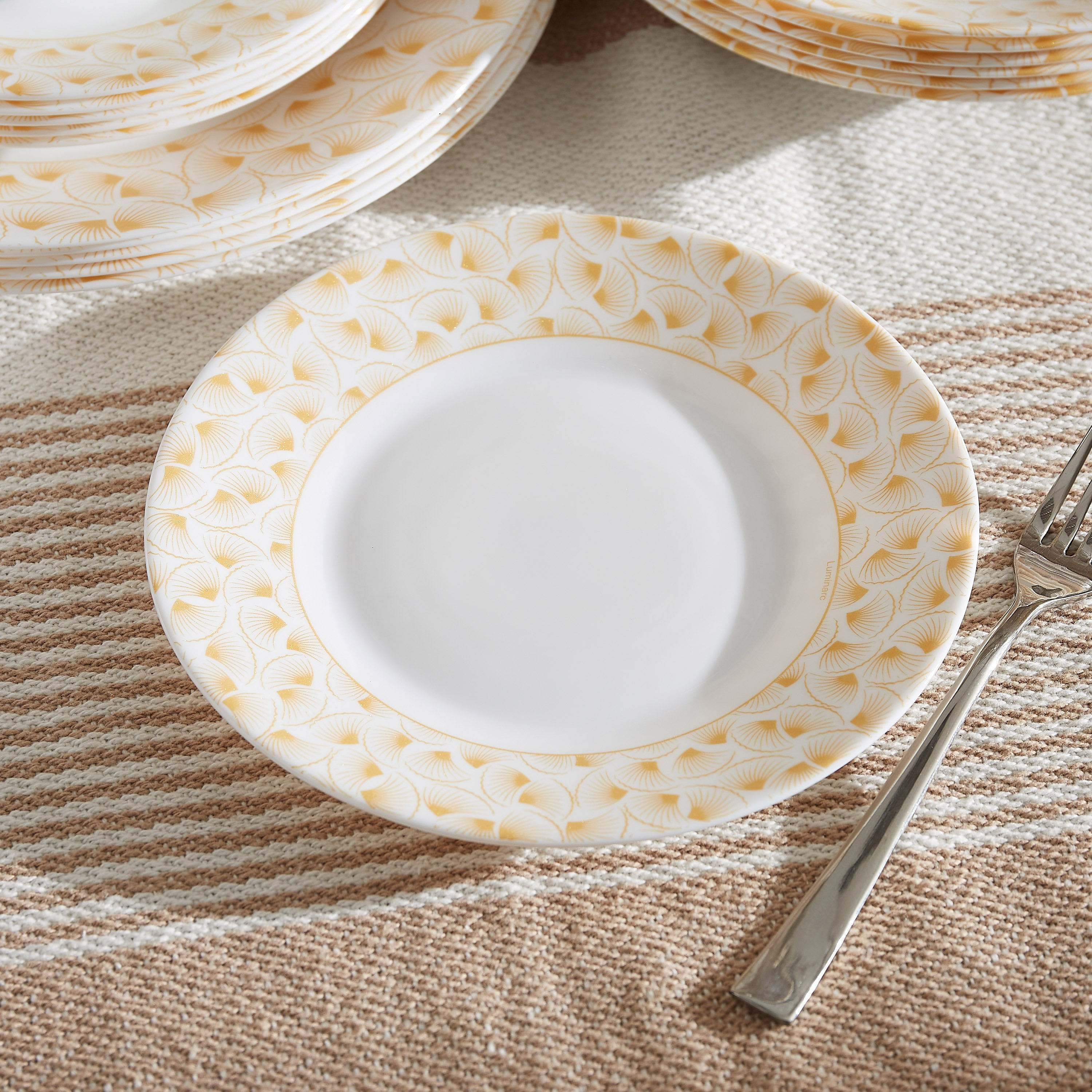 طقم عشاء جولدن شيل 46 قطعة من لومينارك-hbxhomeware-hbxkitchen-image-5