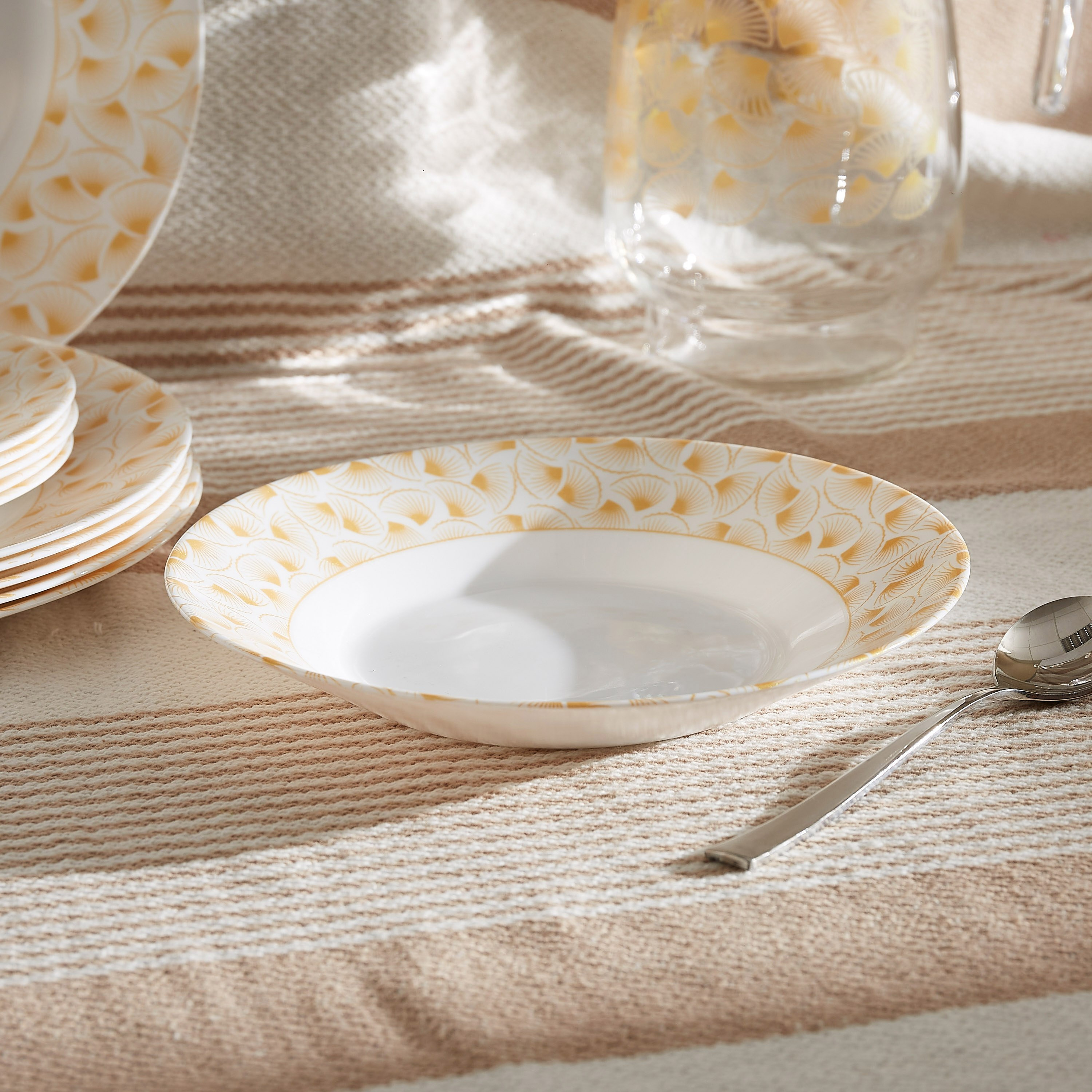 طقم عشاء جولدن شيل 46 قطعة من لومينارك-hbxhomeware-hbxkitchen-image-7