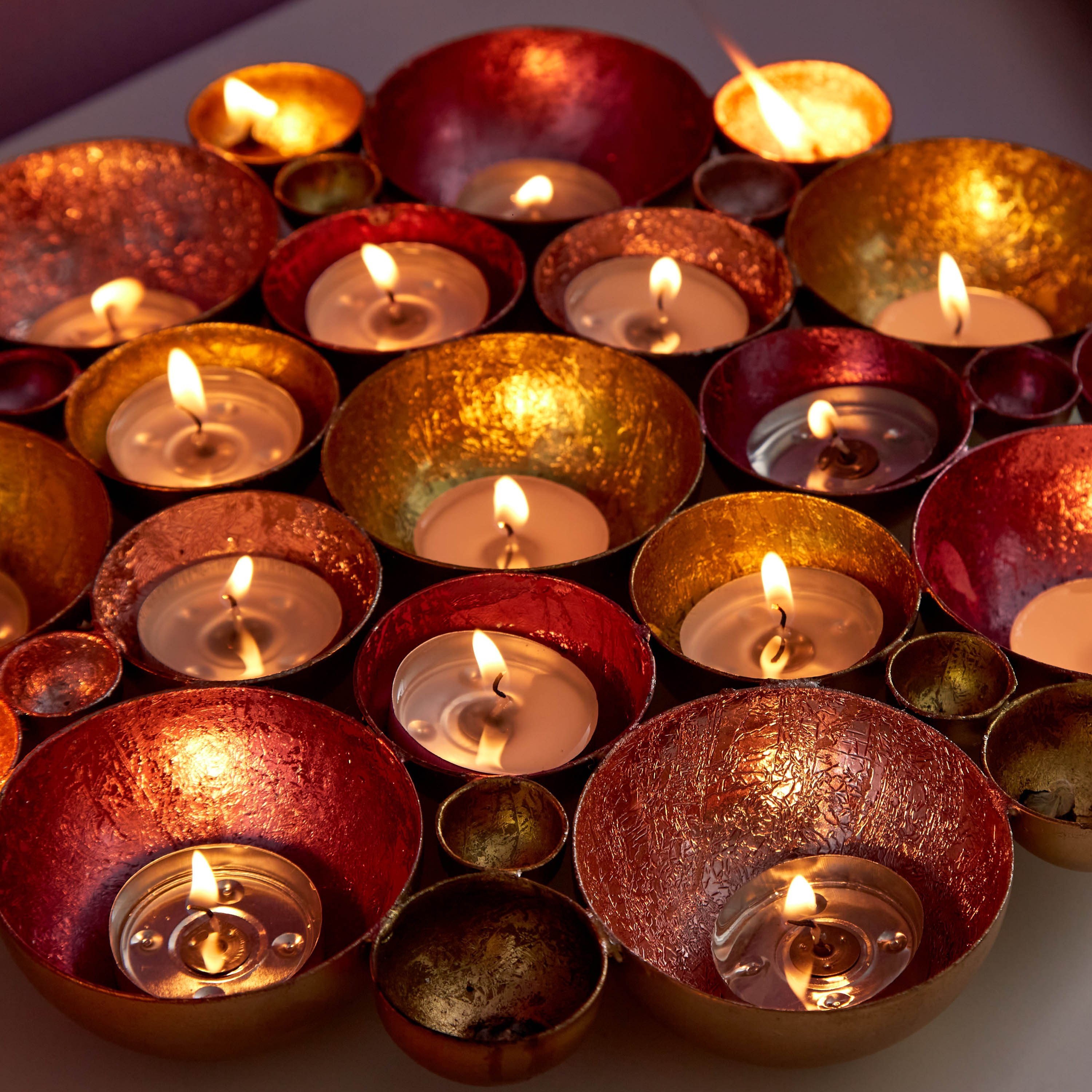 حامل شموع صغيرة معدني للطاولة والحائط بتصميم زهرة من زوها-hbxlivingroom-decorandaccessories-candleholders-image-3