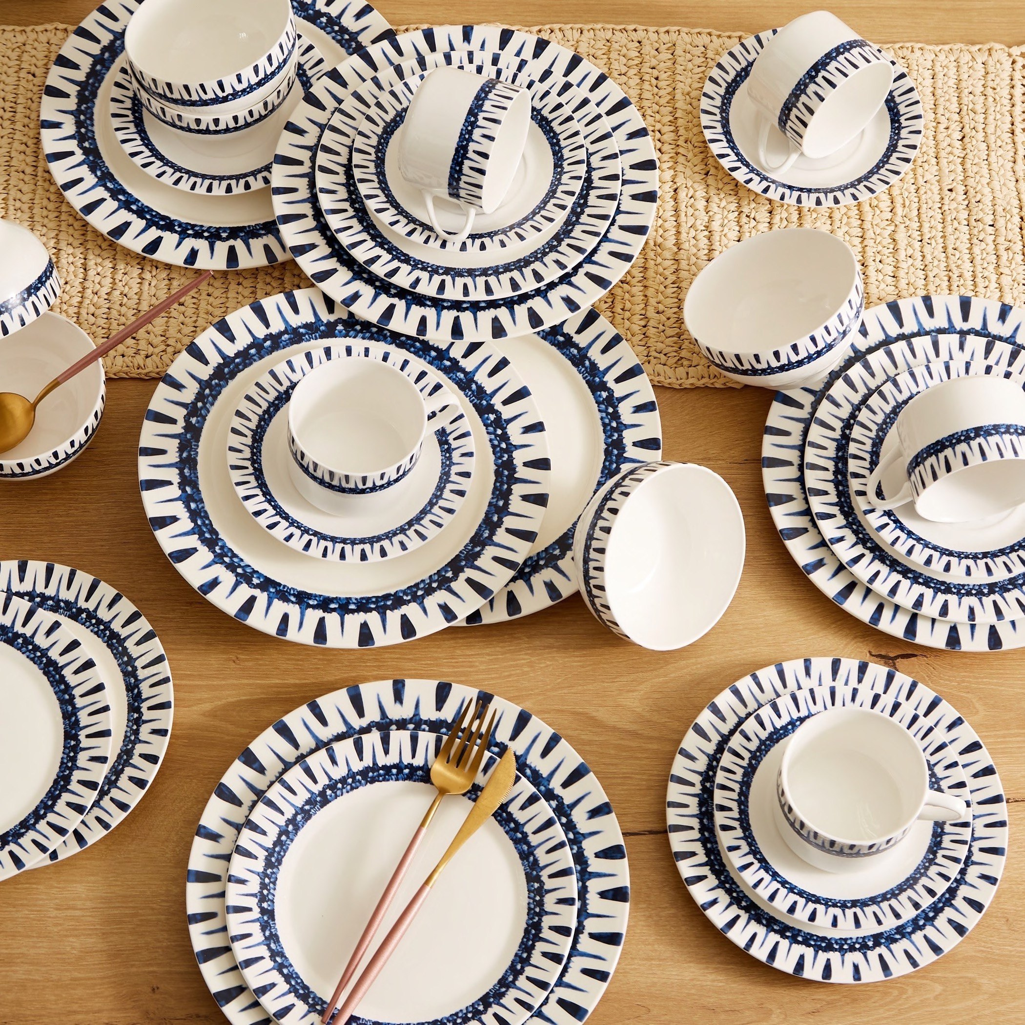 طقم عشاء 30 قطعة من براش إيكات - 6 أشخاص-hbxhomeware-hbxkitchen-image-7
