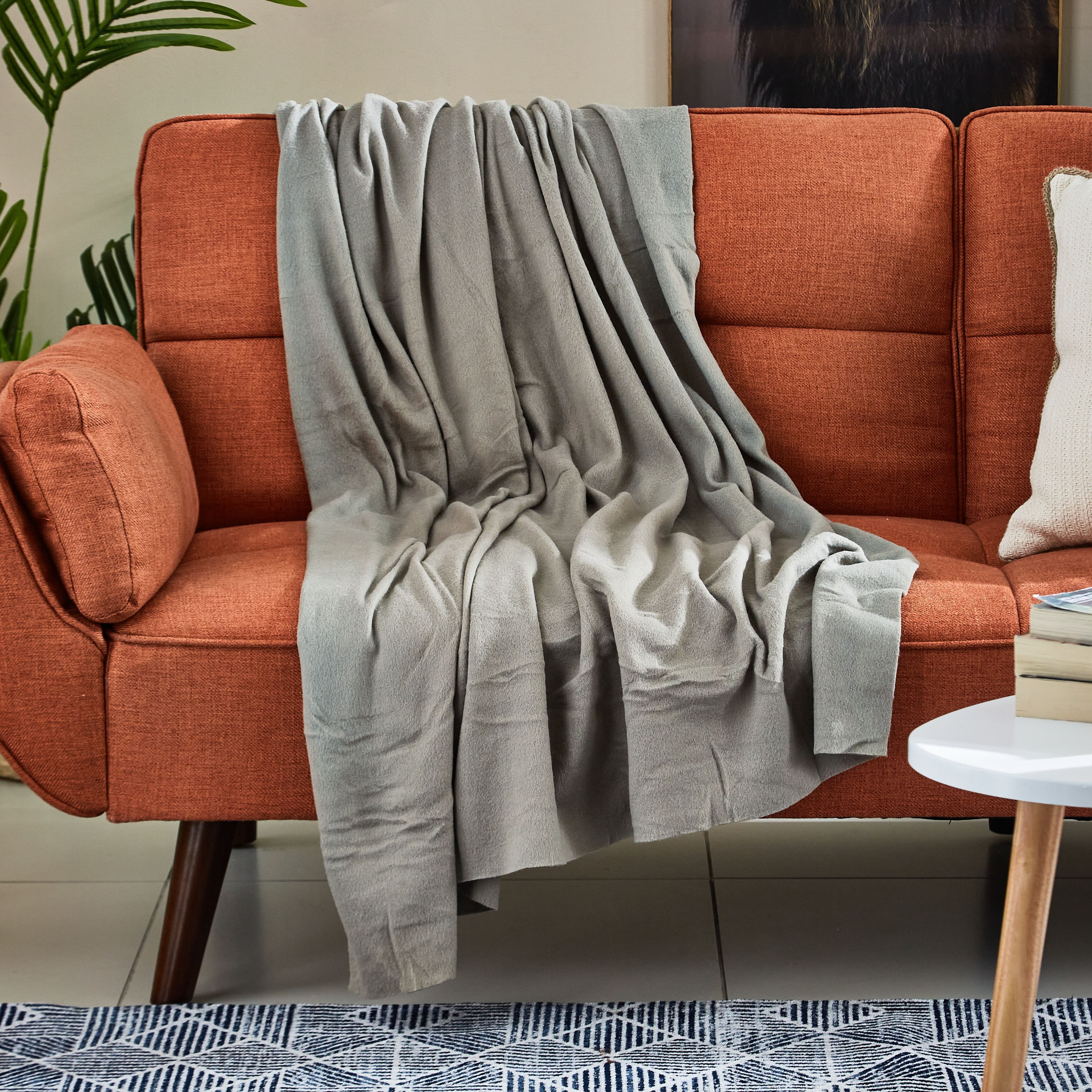 بطانية صوف خفيفة سادة من أتلانتا - 120x160 سم-hbxhomeware-hbxbedroom-image-1