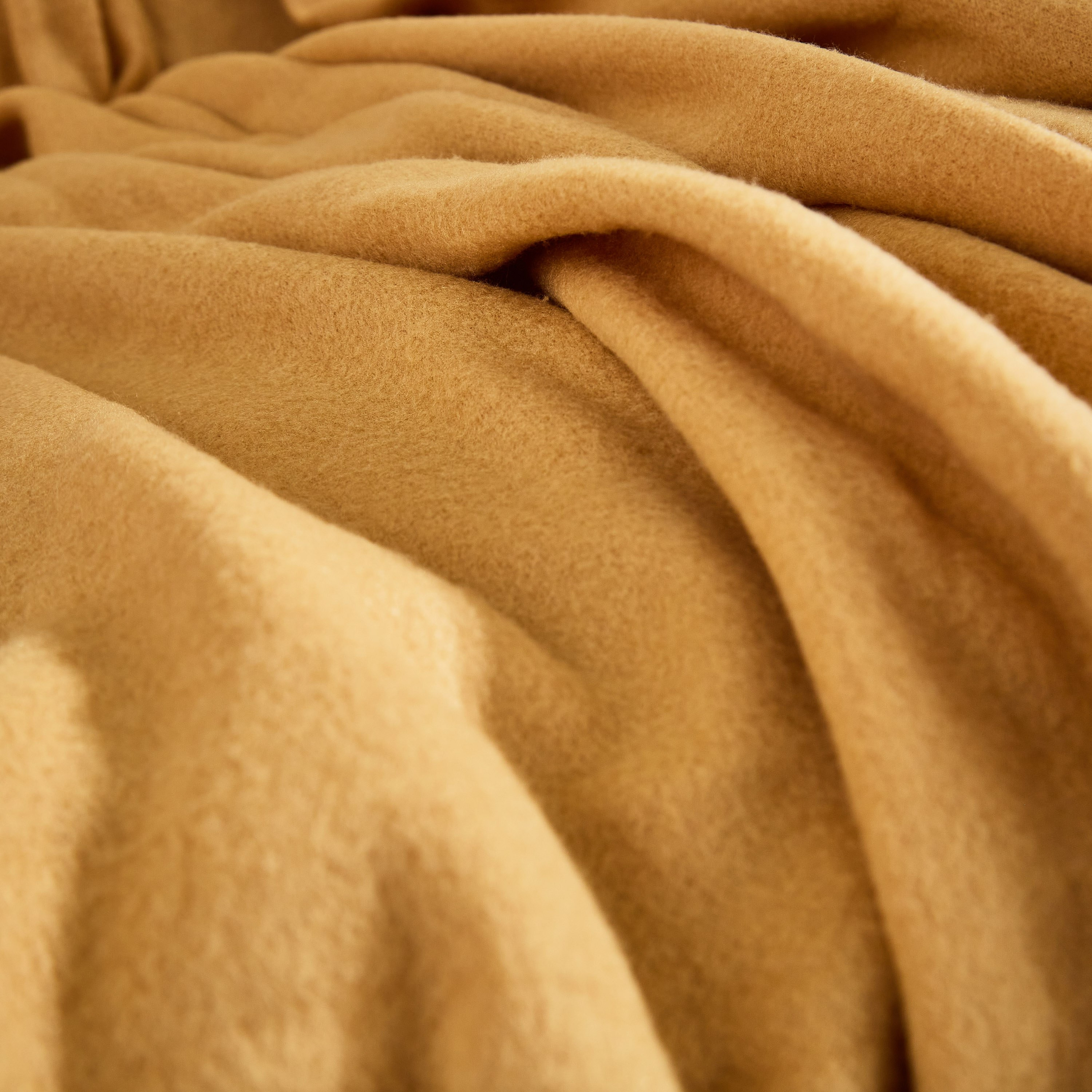 بطانية خفيفة صوف بولار من أتلانتا - 120 × 160 سم-hbxhomeware-hbxbedroom-image-2