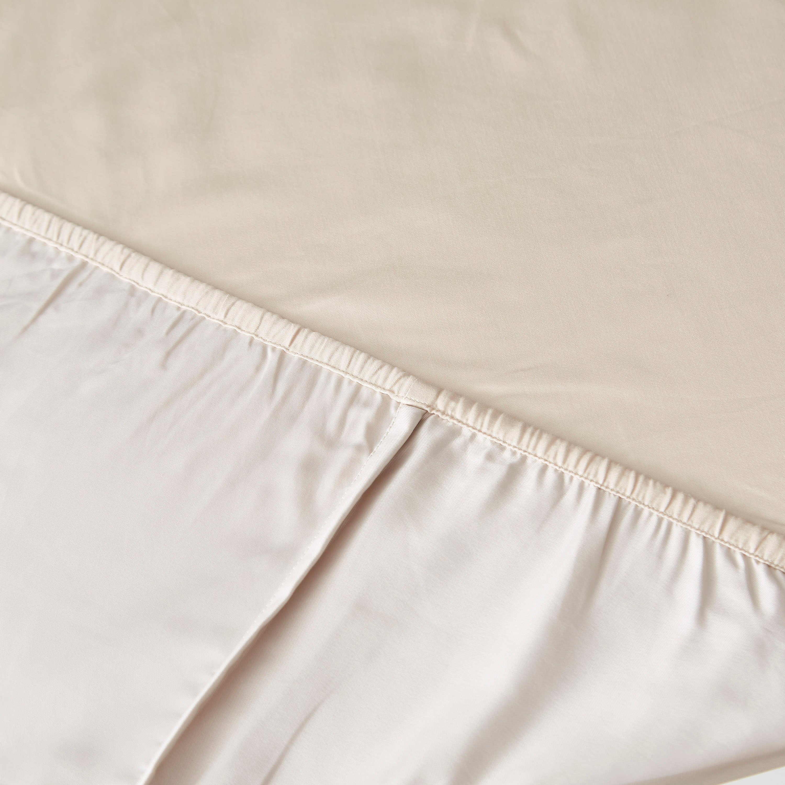 Hobart Anti Microbial Super King Fitted Sheet - 200x200+33 cm-hbxhomeware-hbxbedroom-image-3