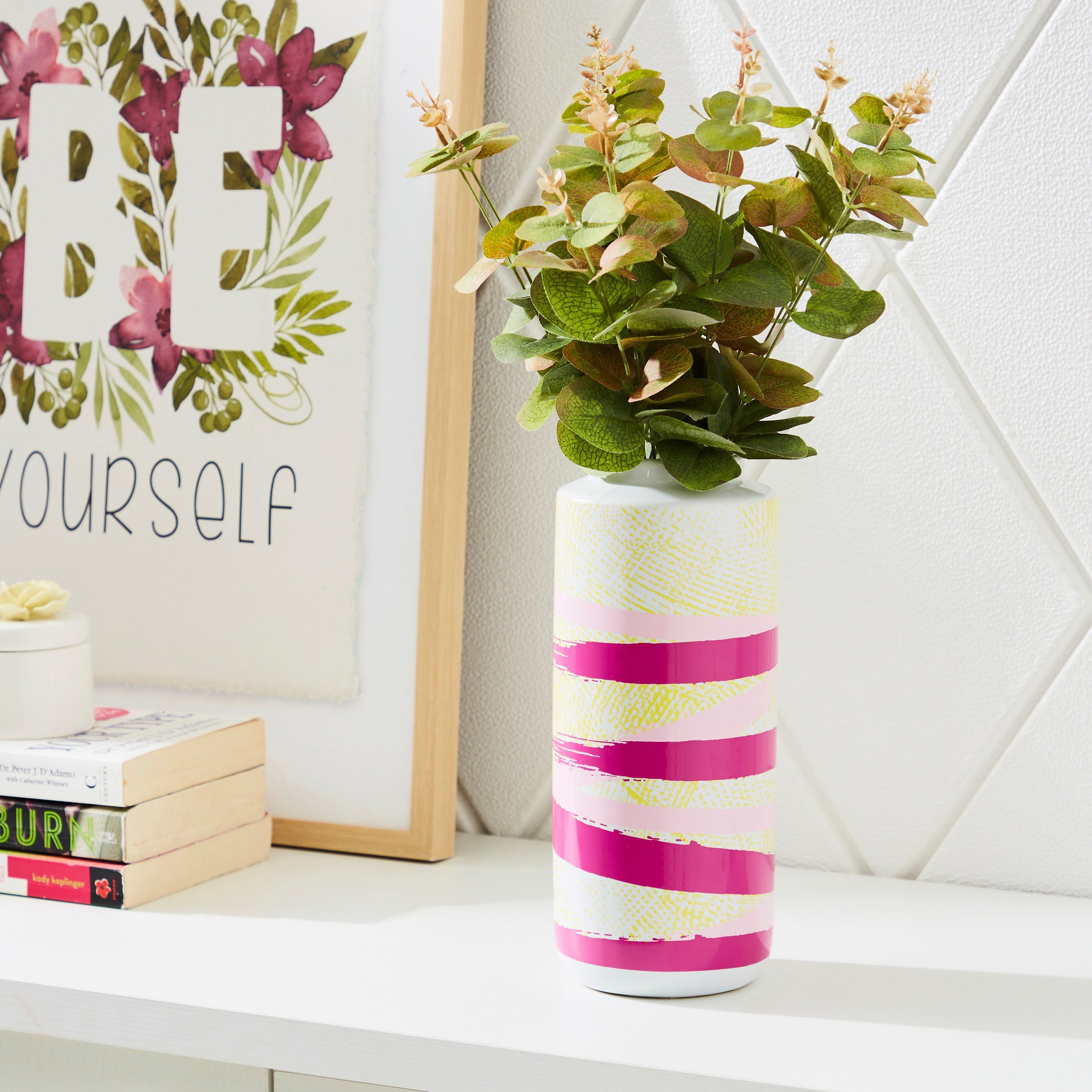 مزهرية سيراميك أسطوانية بطبعات تجريدية من فورتكس - 10.5x10.5x25 سم-hbxbedroom-decorandaccessories-vases-image-1
