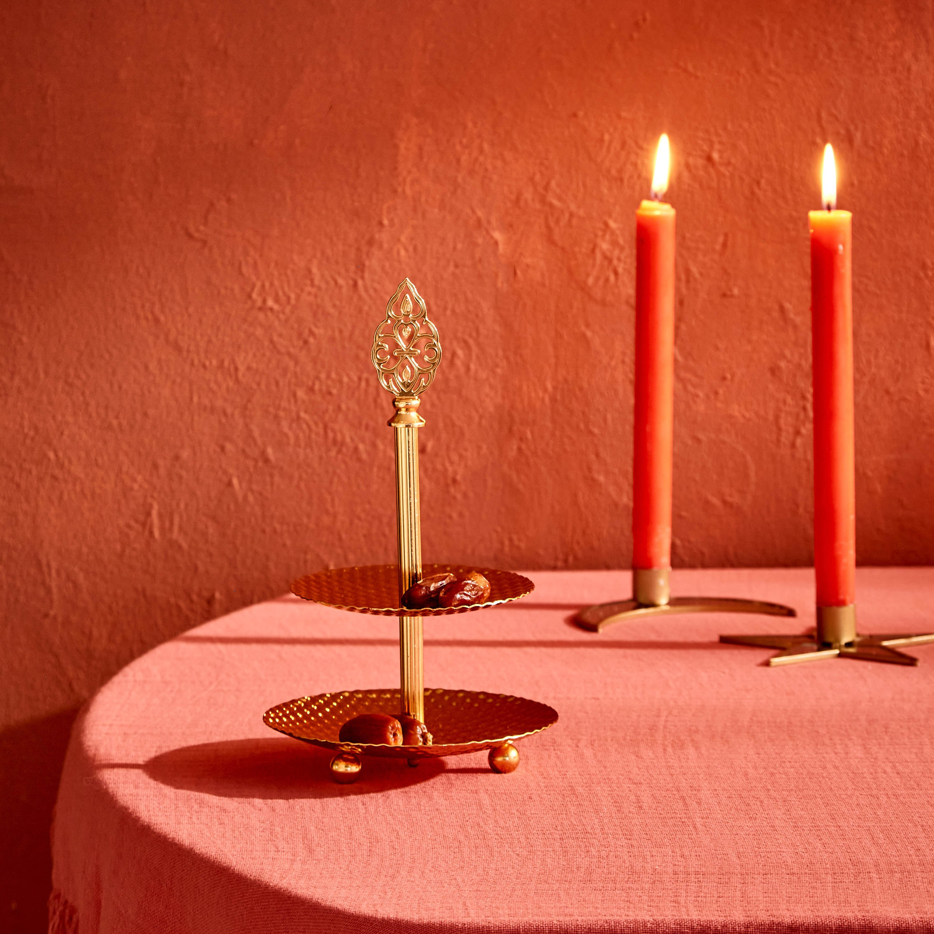 صحن تقديم معدني طابقين من تريندي-hbxdecorandfurnishings-tabletop-serveware-image-4