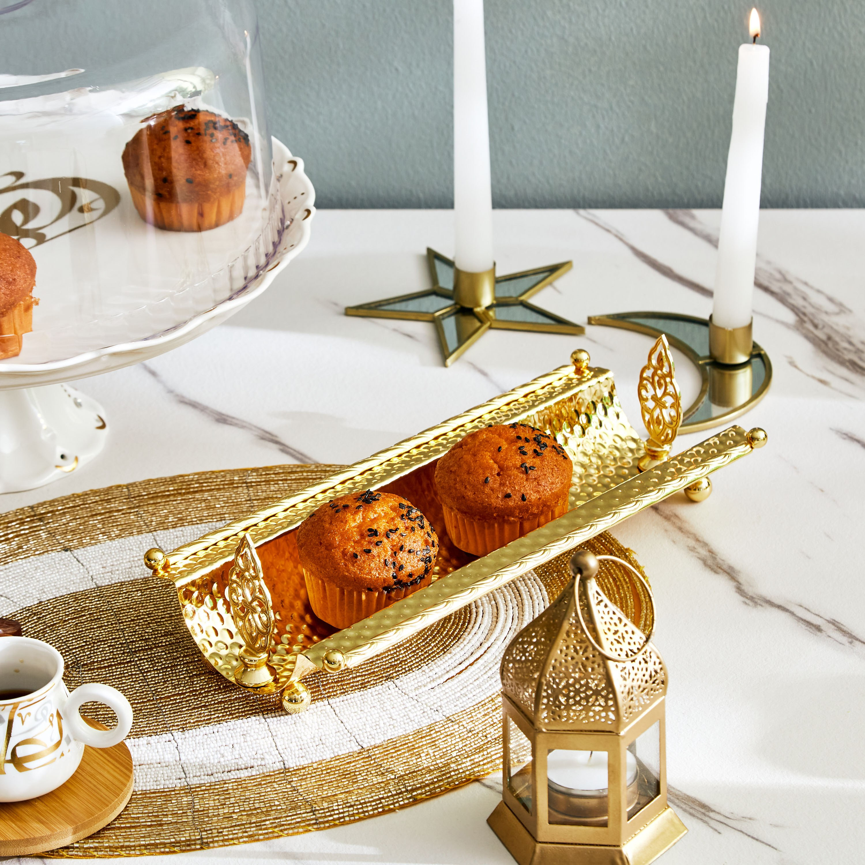 Trendy Gold Rectangular Metal Serving Platter - 28 cm-hbxdecorandfurnishings-tabletop-serveware-image-5