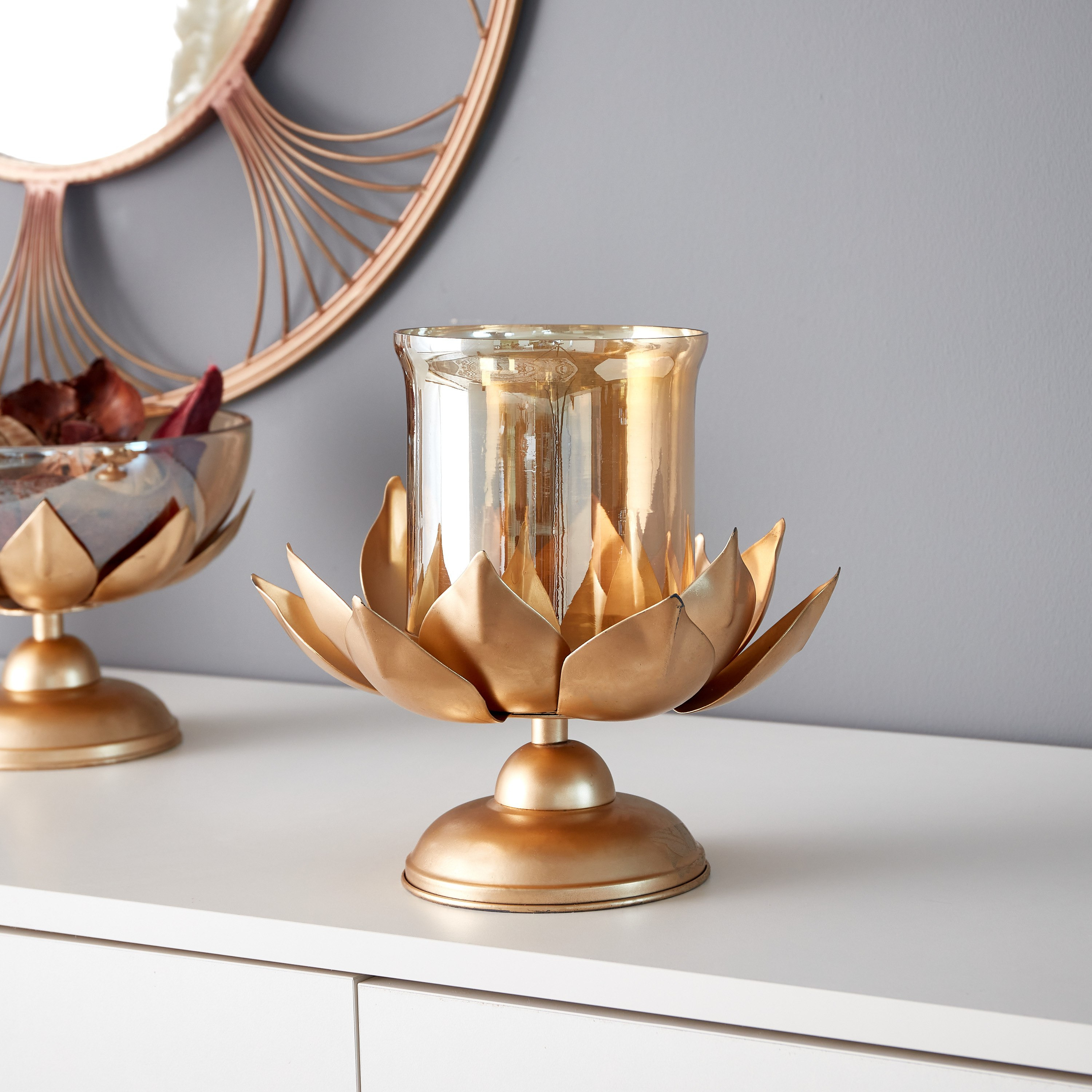 فانوس زجاجي موضوع على حامل بتصميم زهرة اللوتس معدني من سمرقند - 23 × 23 × 24 سم-hbxlivingroom-decorandaccessories-candleholders-image-2