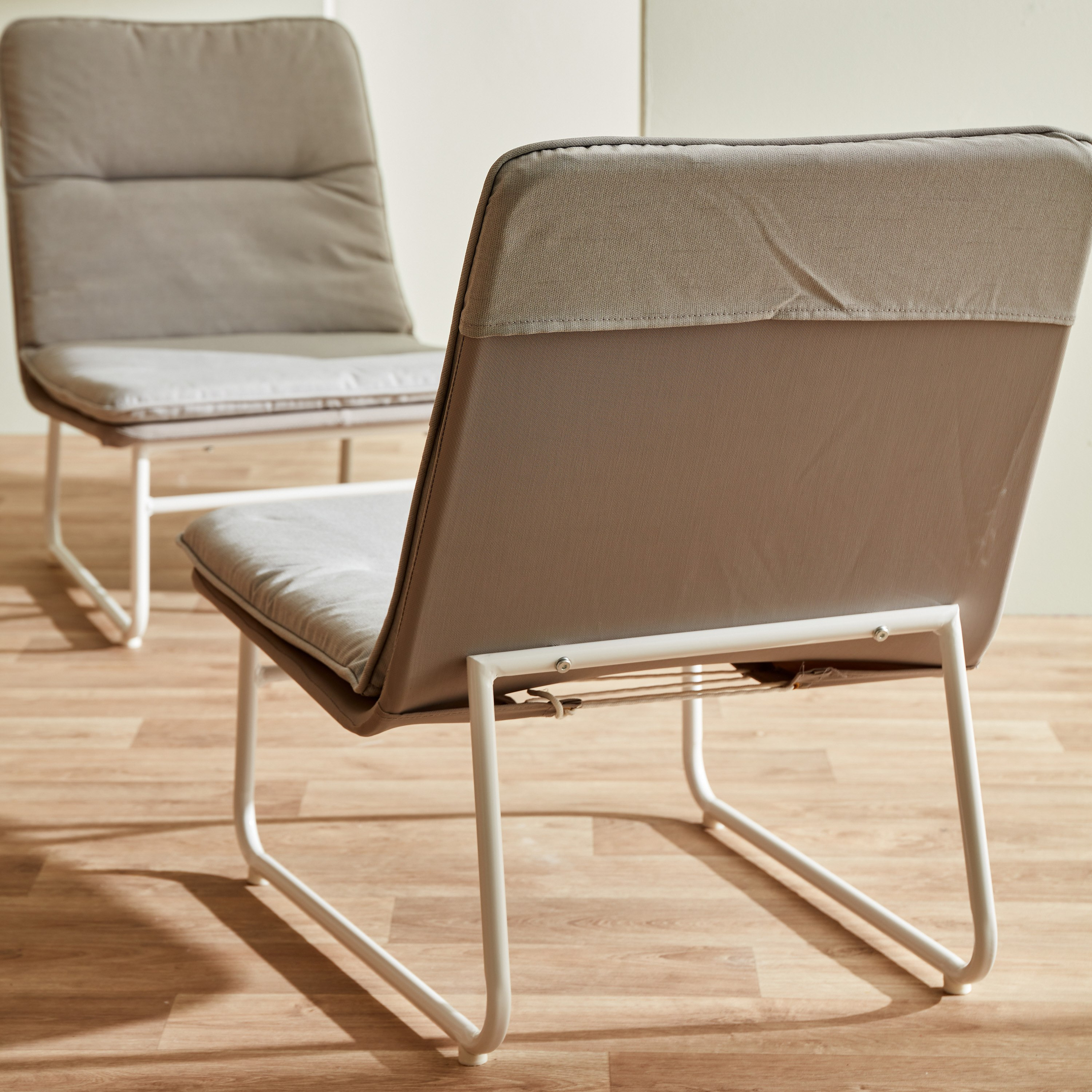 طقم طاولة خارجية مقعدين وكراسي موسّدة من ويست-hbxfurniture-outdoor-diningsets-image-10