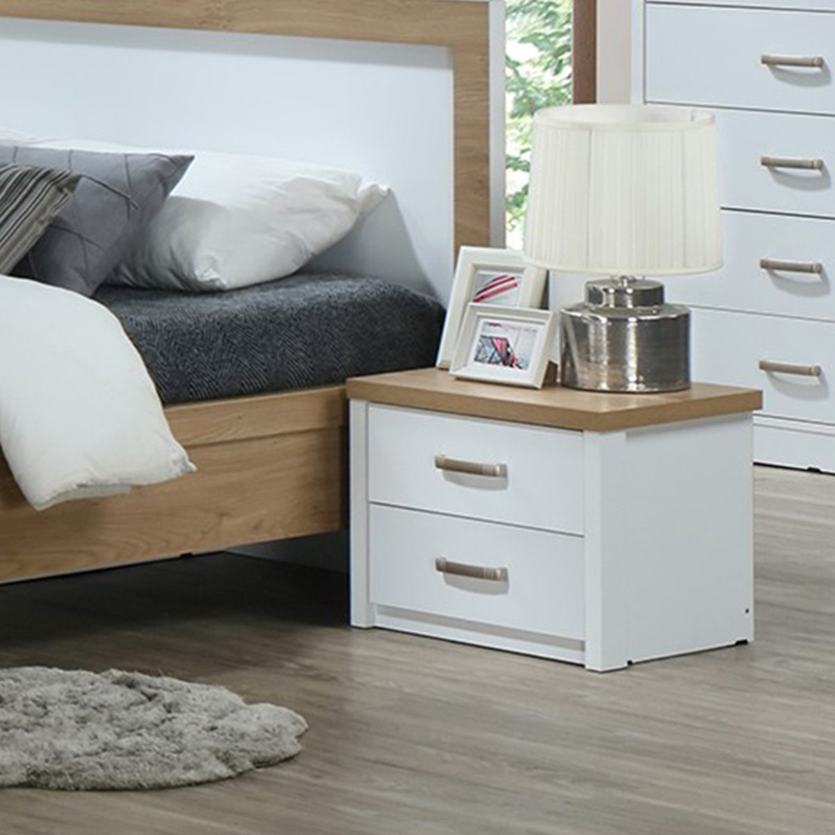 طاولة جانبية بدرجين من سكاي-hbxkidsandyouth-nightstands-image-1
