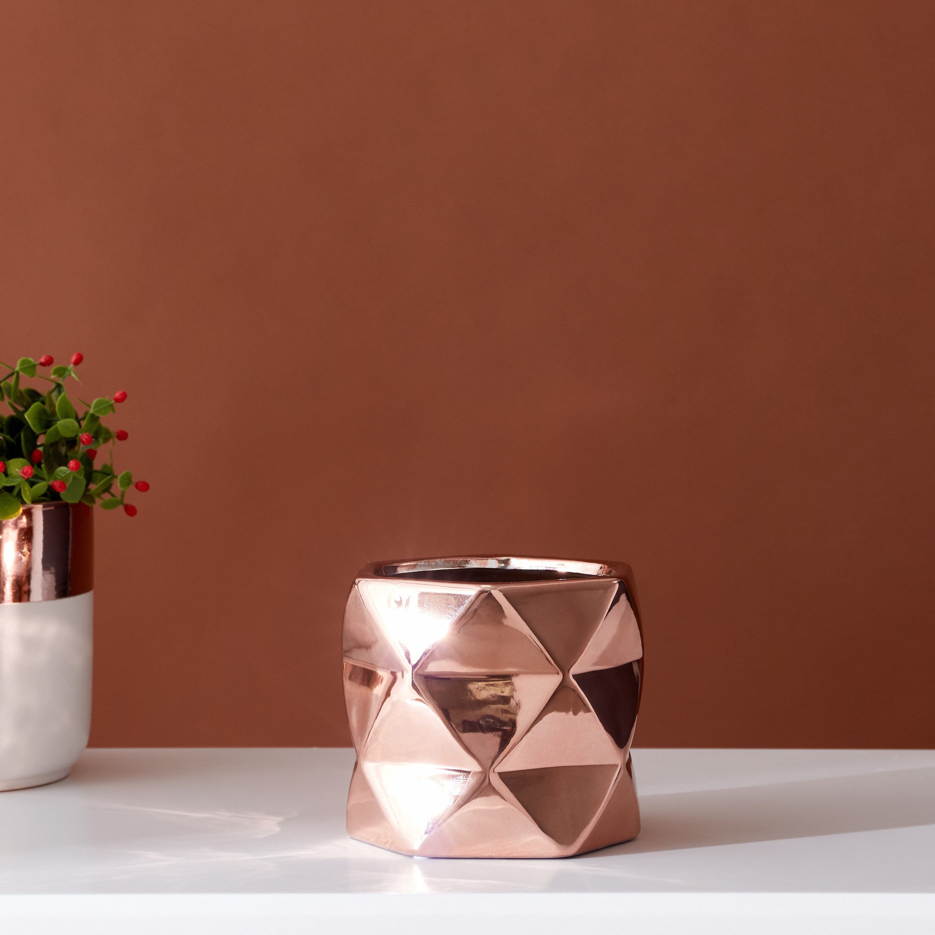 مزهرية سيراميك أسطوانية من تيريون - 13x13x15 سم-hbxbedroom-decorandaccessories-vases-image-1