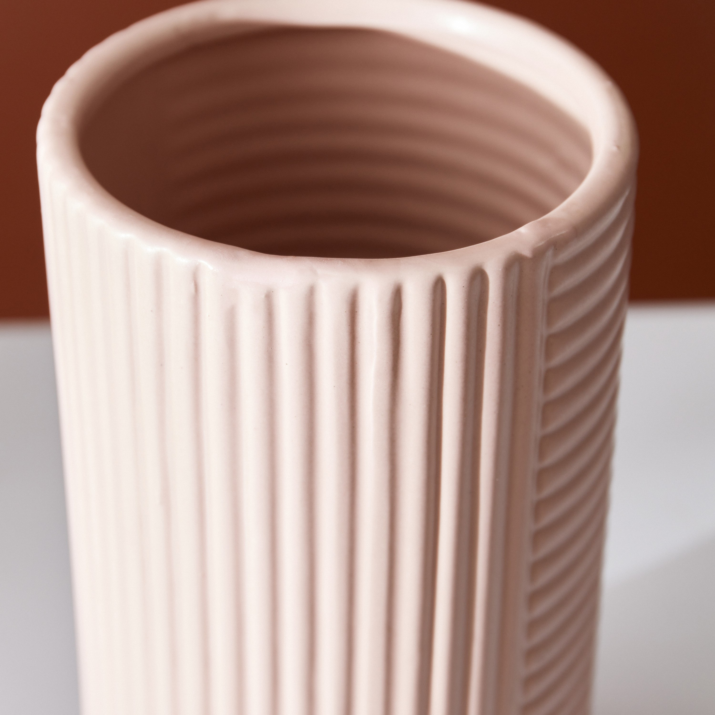 مزهرية سيراميك مضلعة متحدة المركز من تيريون - 13x13x25 سم-hbxbedroom-decorandaccessories-vases-image-3