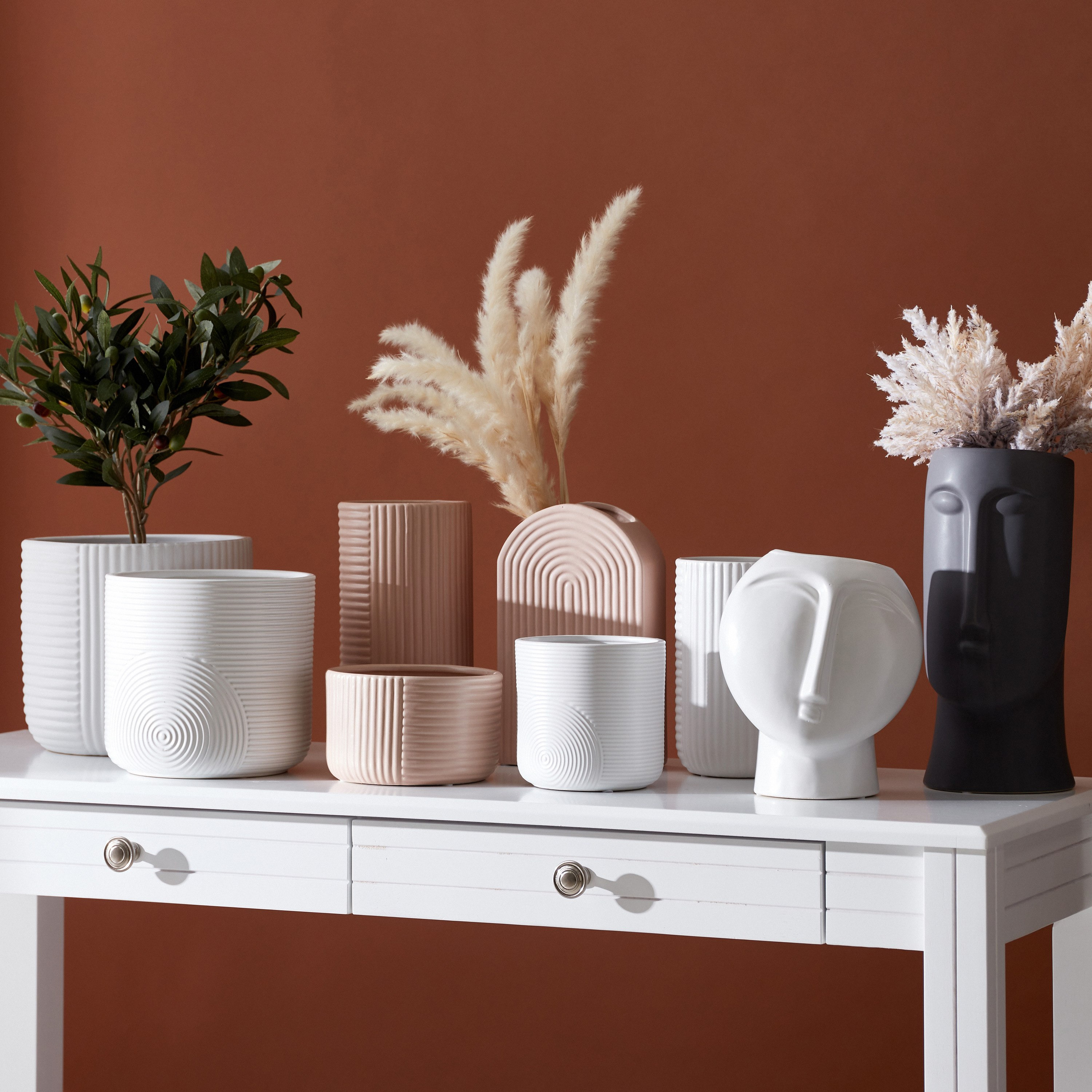 مزهرية سيراميك دائرية مضلعة من تيريون - 20x20x18 سم-hbxbedroom-decorandaccessories-vases-image-4