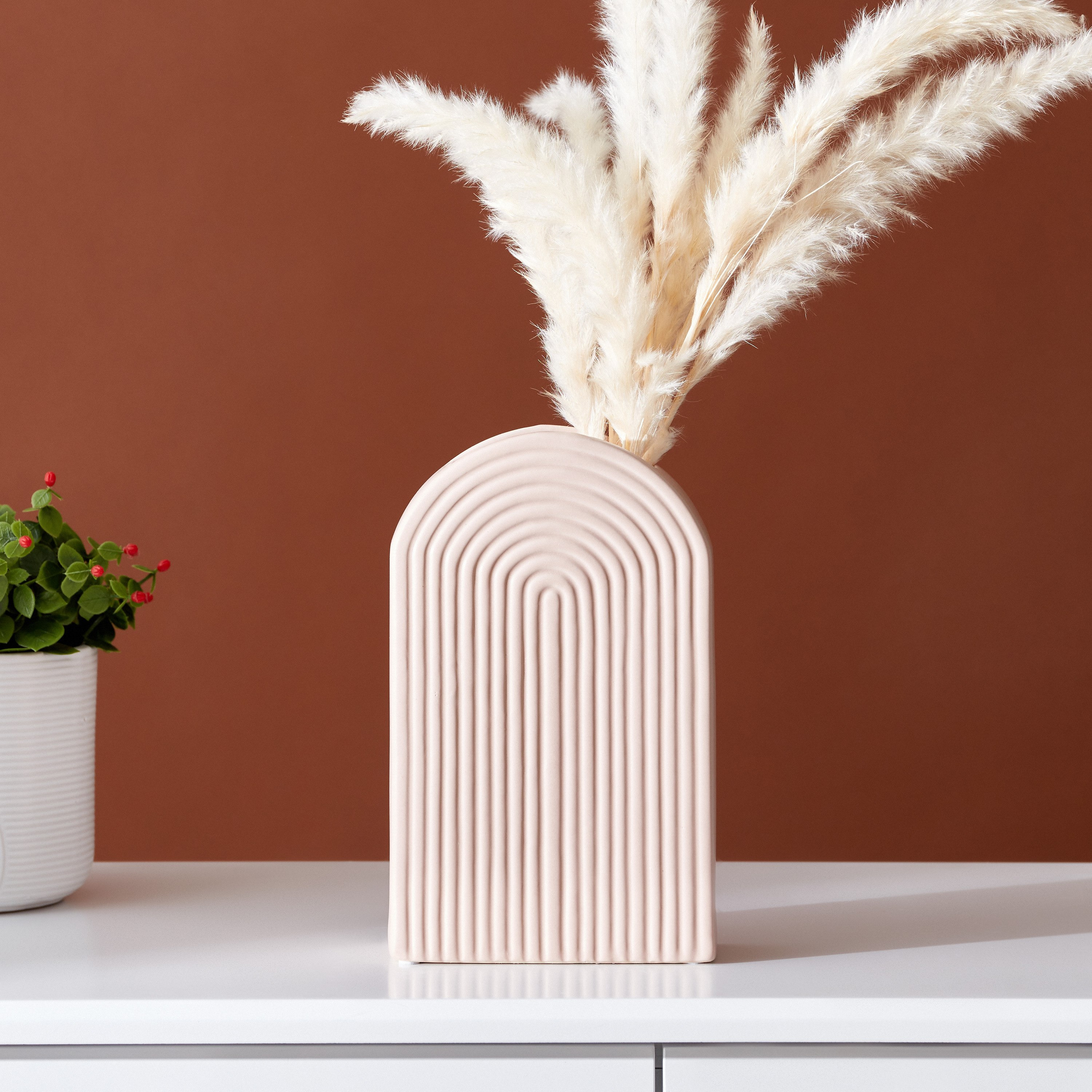 Tyrion Ceramic Ribbed Circle Vase - 18x9x20 cm-hbxbedroom-decorandaccessories-vases-image-2