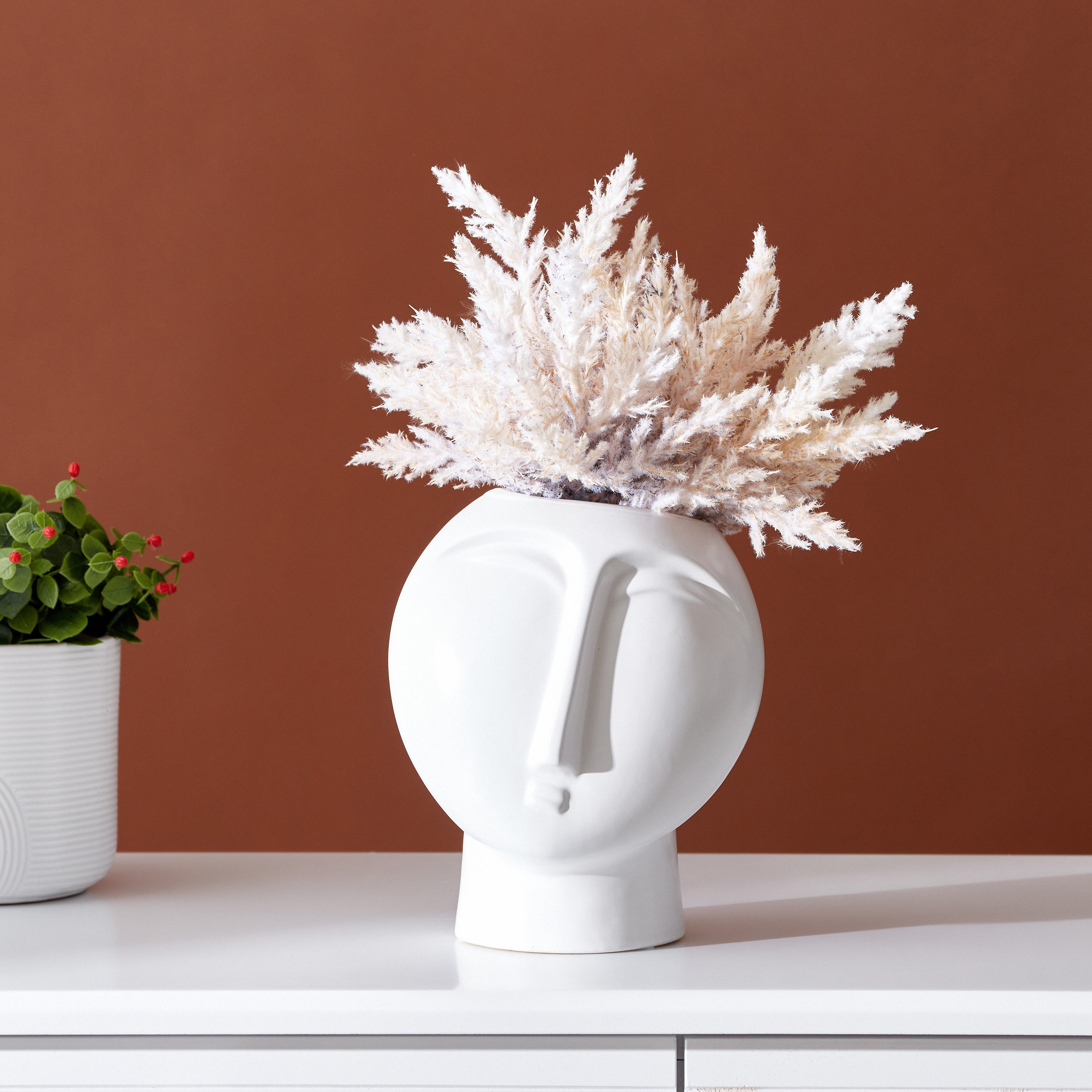 Tyrion Calm Face Textured Ceramic Vase - 22x12x18 cm-hbxbedroom-decorandaccessories-vases-image-2