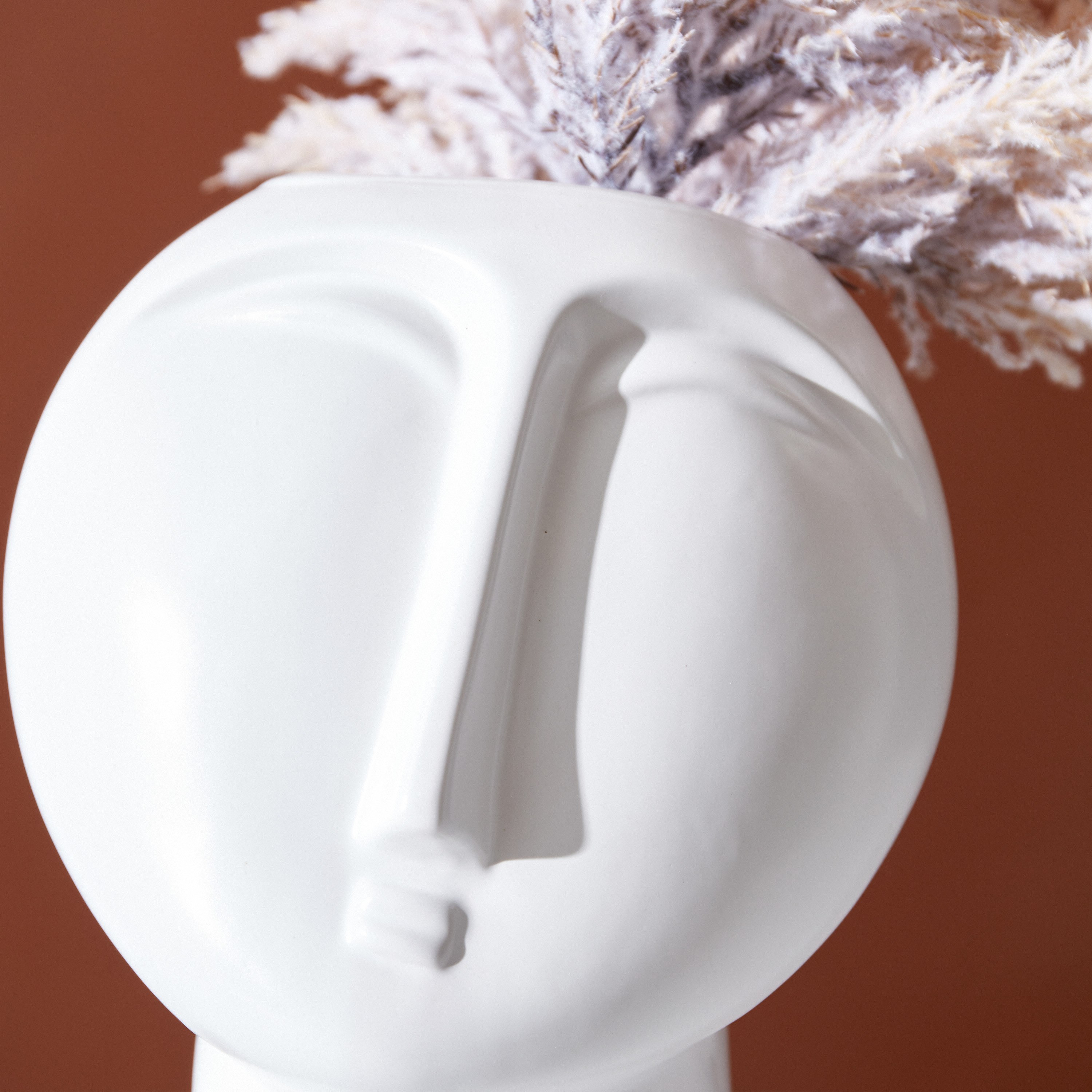 Tyrion Calm Face Textured Ceramic Vase - 22x12x18 cm-hbxbedroom-decorandaccessories-vases-image-3