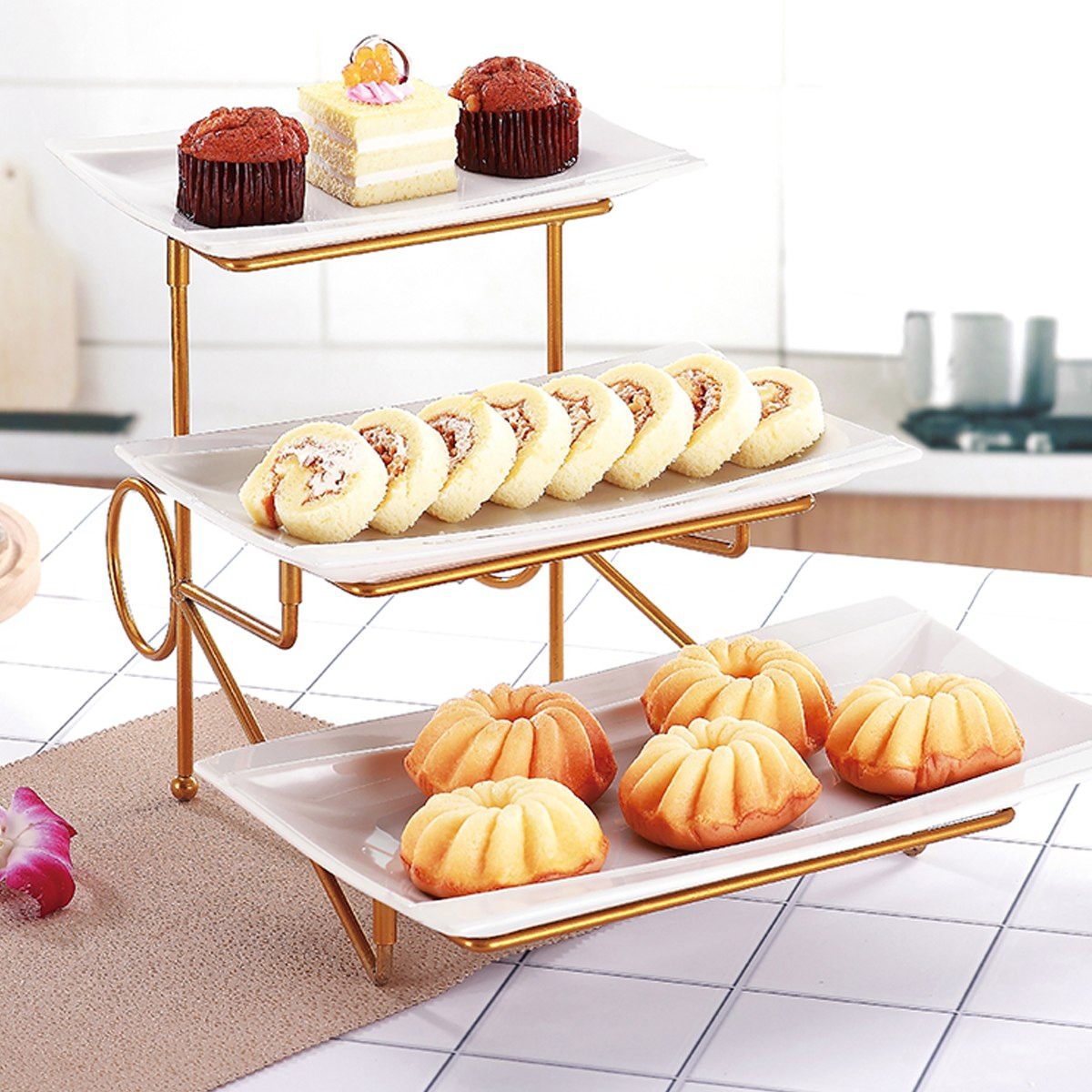 صحن تقديم من 3 طبقات مع حامل معدني من فيست-hbxdecorandfurnishings-tabletop-serveware-image-1