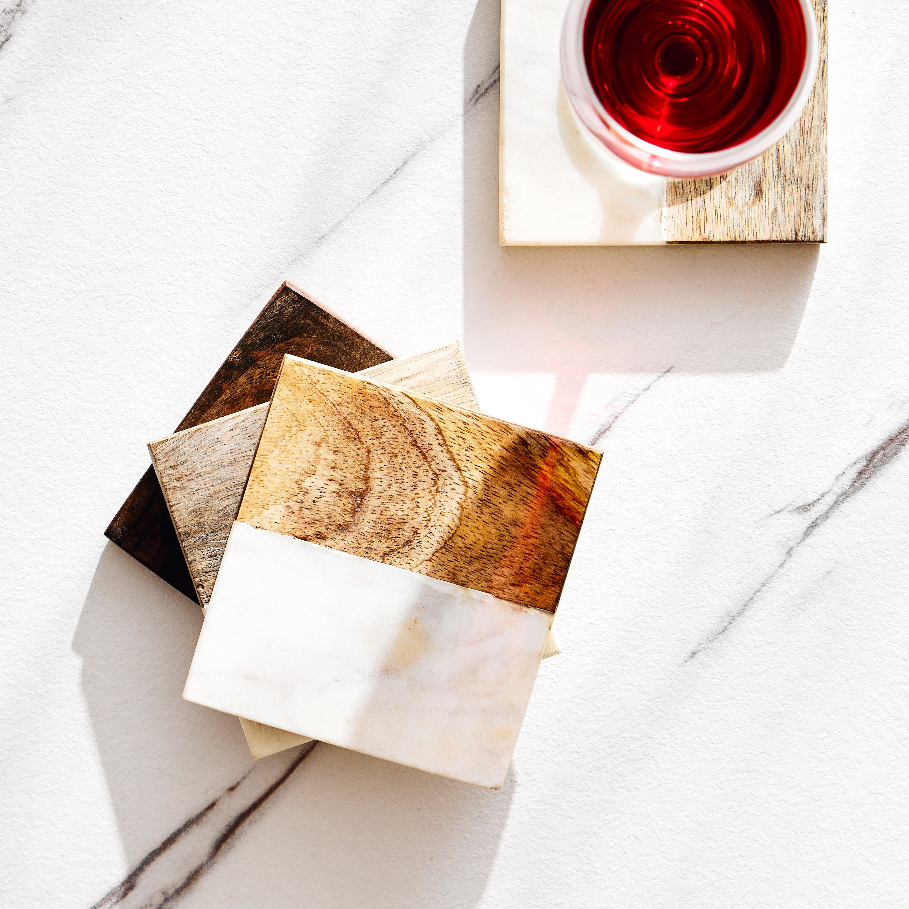 طقم قواعد أكواب رخامي 4 قطع من بلانكا-hbxdecorandfurnishings-tabletop-serveware-image-2