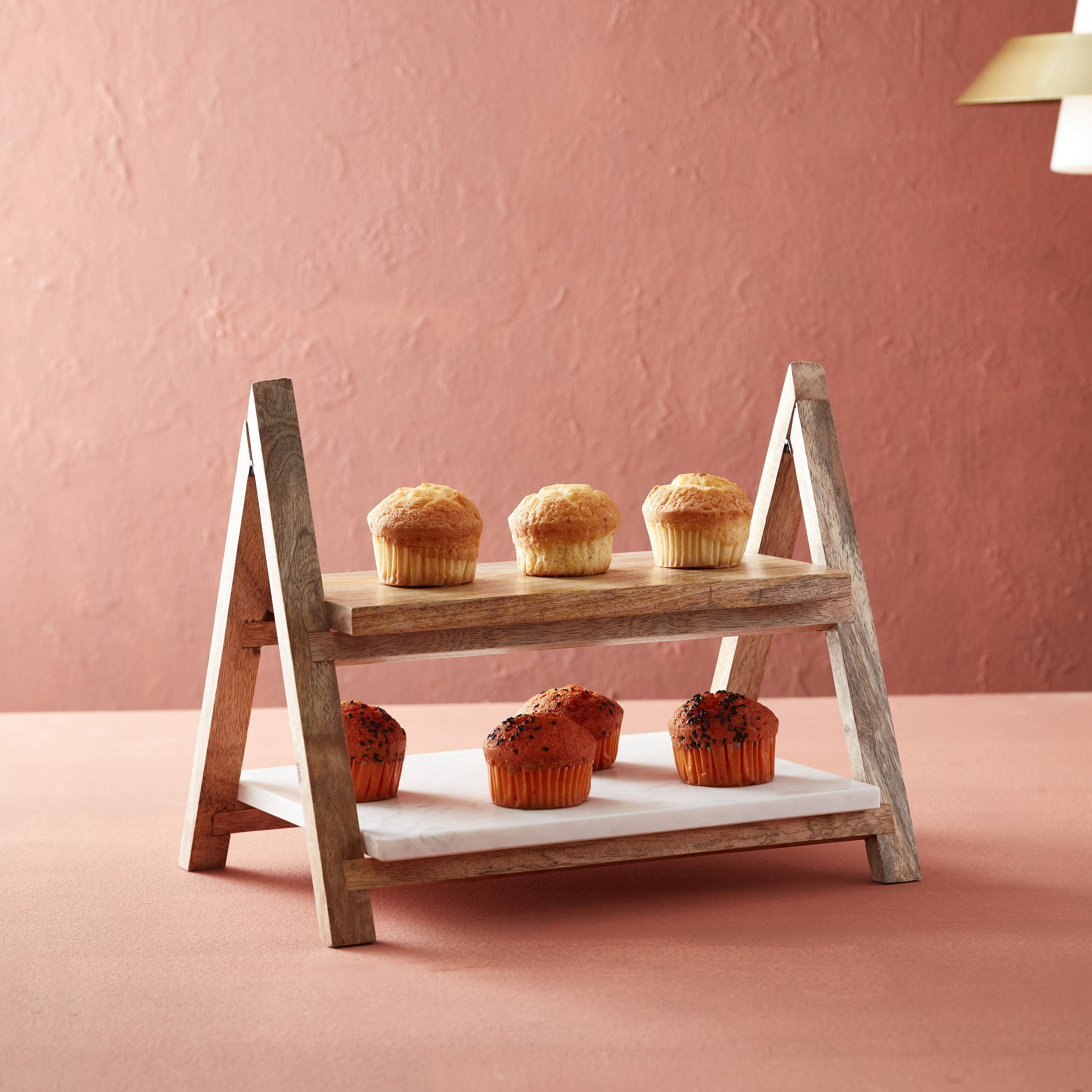 لوح تقديم رخام مستطيلي طابقين بحامل خشبي من بلانكا-hbxdecorandfurnishings-tabletop-serveware-image-1