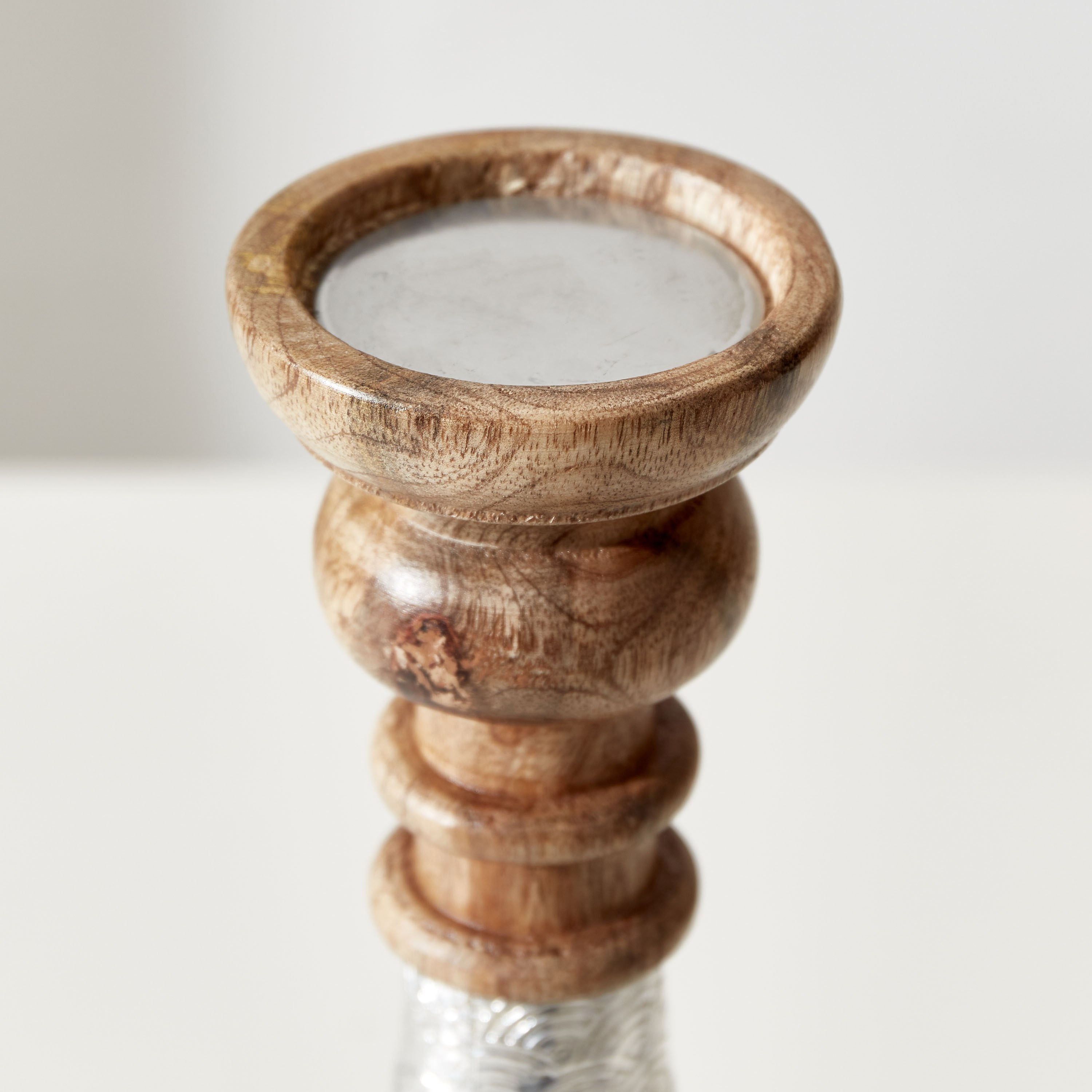 حامل شموع خشبي بزركشة معدنية من زين - 25.5 سم-hbxlivingroom-decorandaccessories-candleholders-image-3
