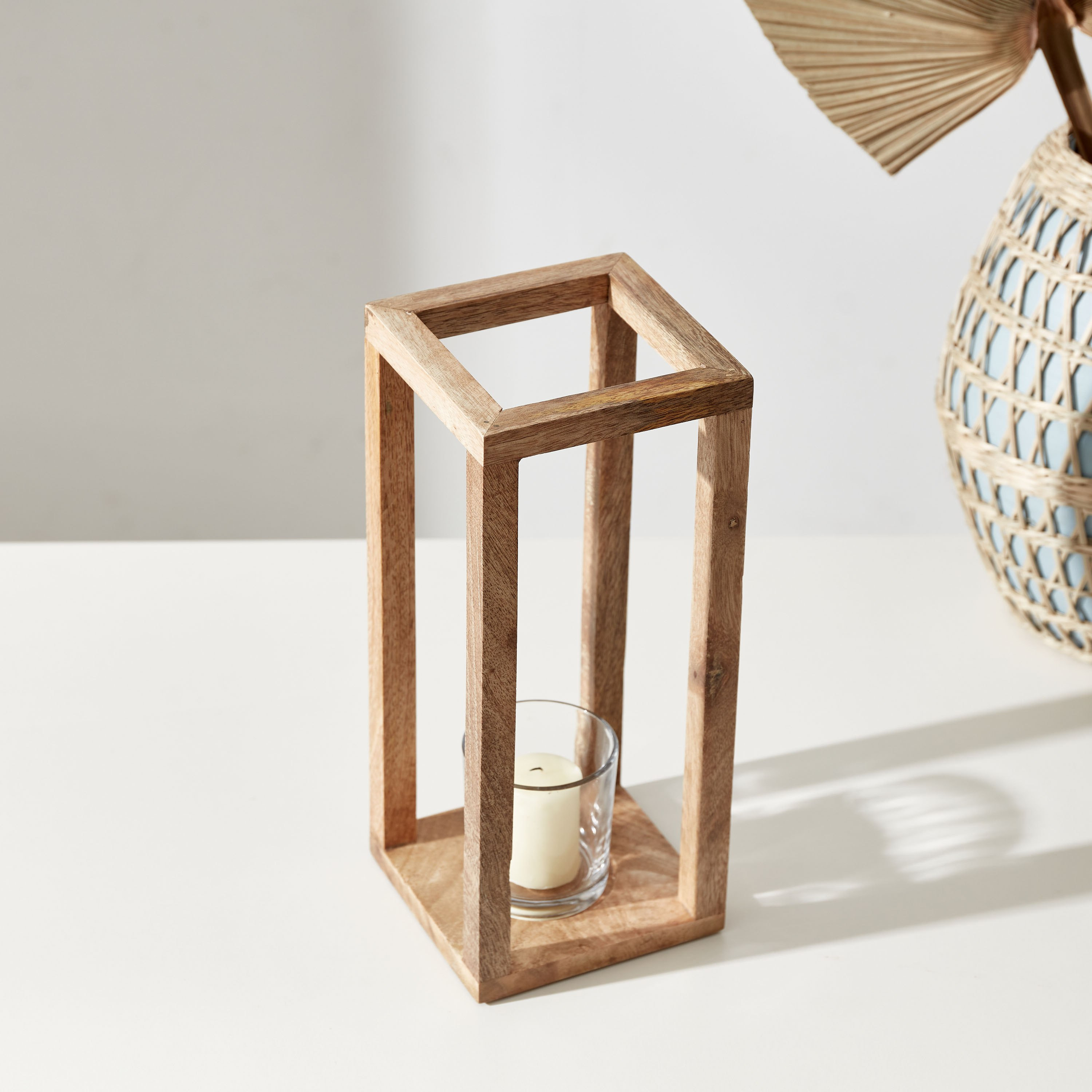 فانوس بإطار خشبي من زين - 30x12.5x12.5 سم-hbxdecorandfurnishings-homeaccessories-lanterns-image-2