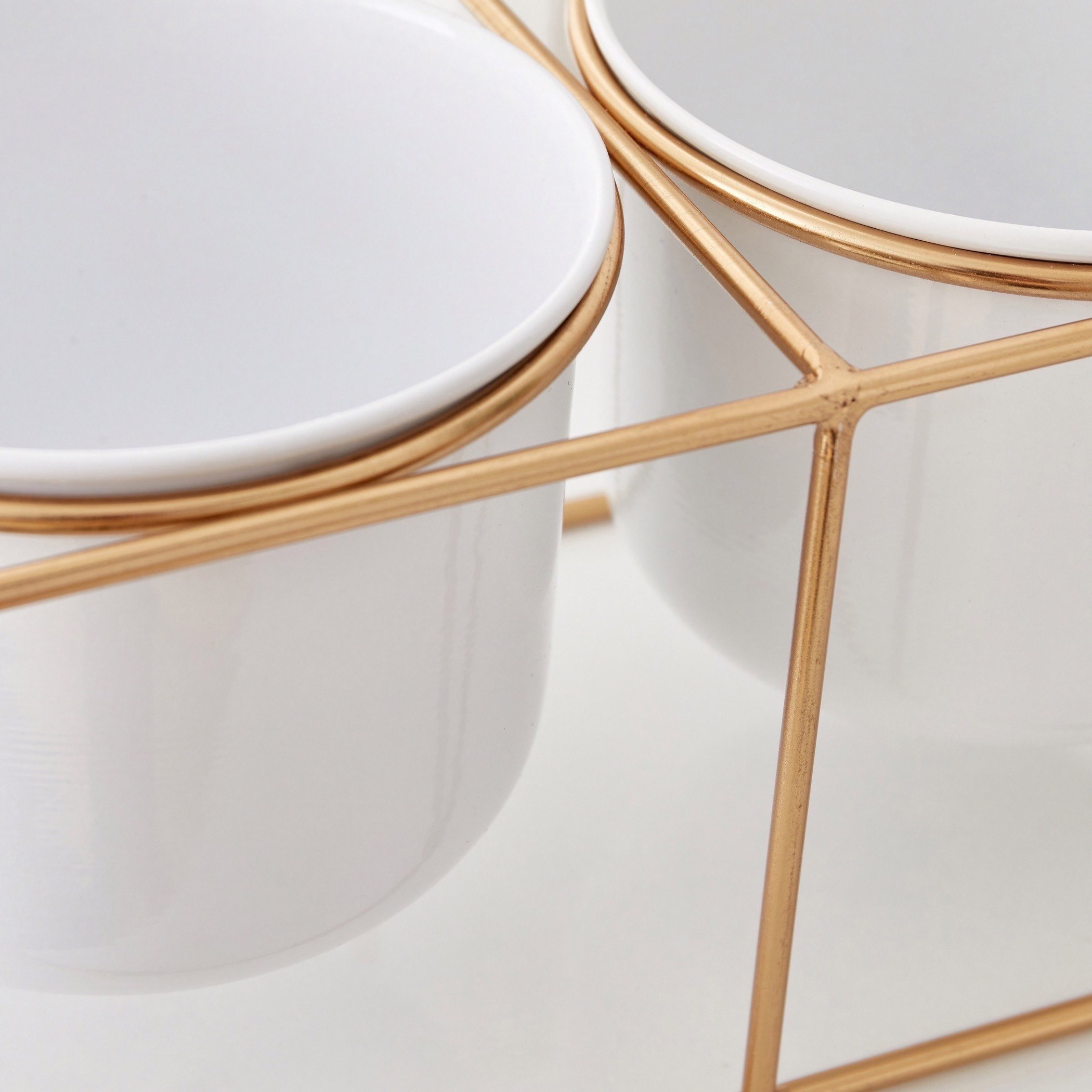 إناء زرع مزدوج معدني وملتوي بحامل من سي سي-hbxhomeware-hbxdecorandfurnishings-image-4
