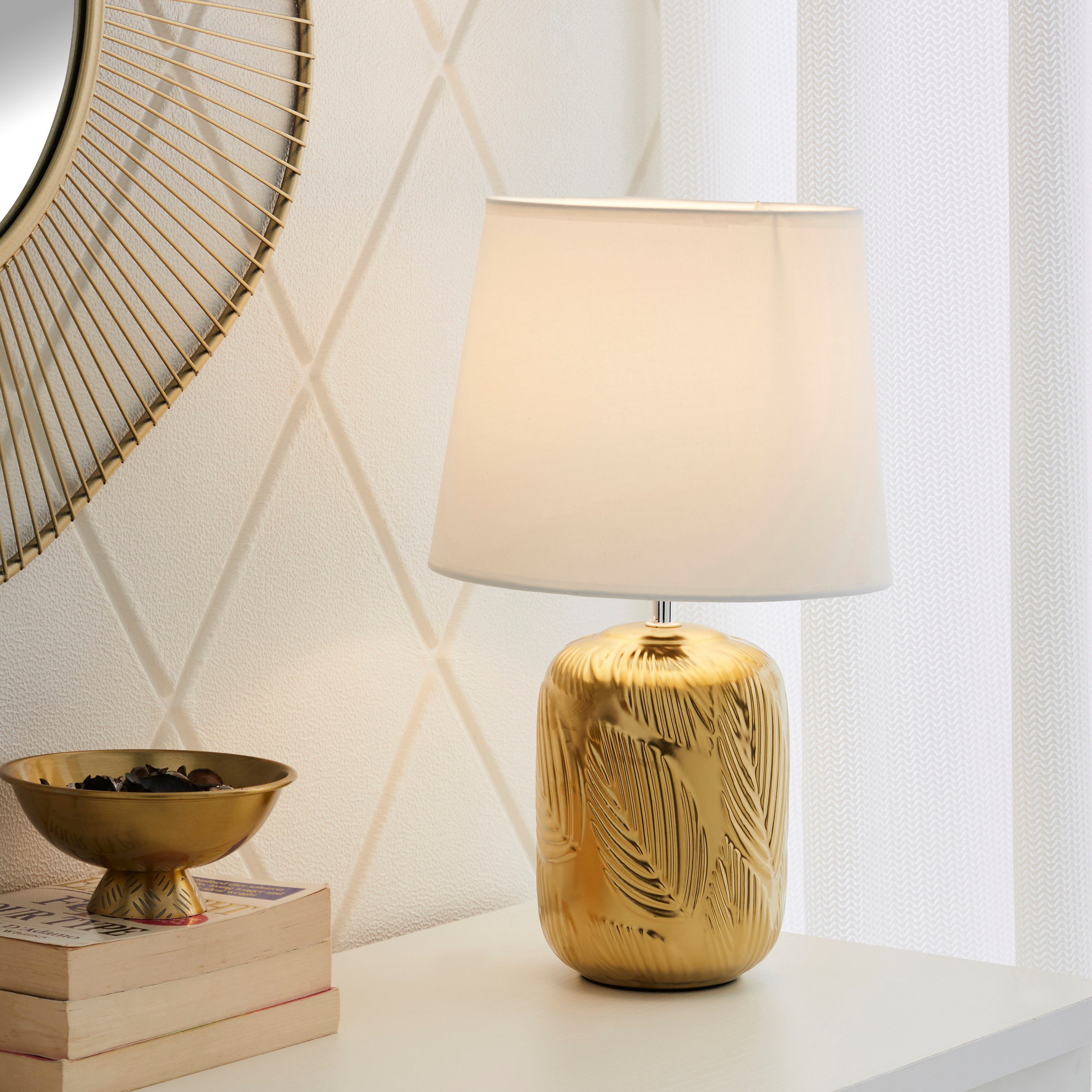 مصباح طاولة سيراميك بقاعدة بتصميم ورق شجر بارزة الملمس من سكايلار - 25x25x39 سم-hbxlivingroom-lighting-tablelamps-image-2