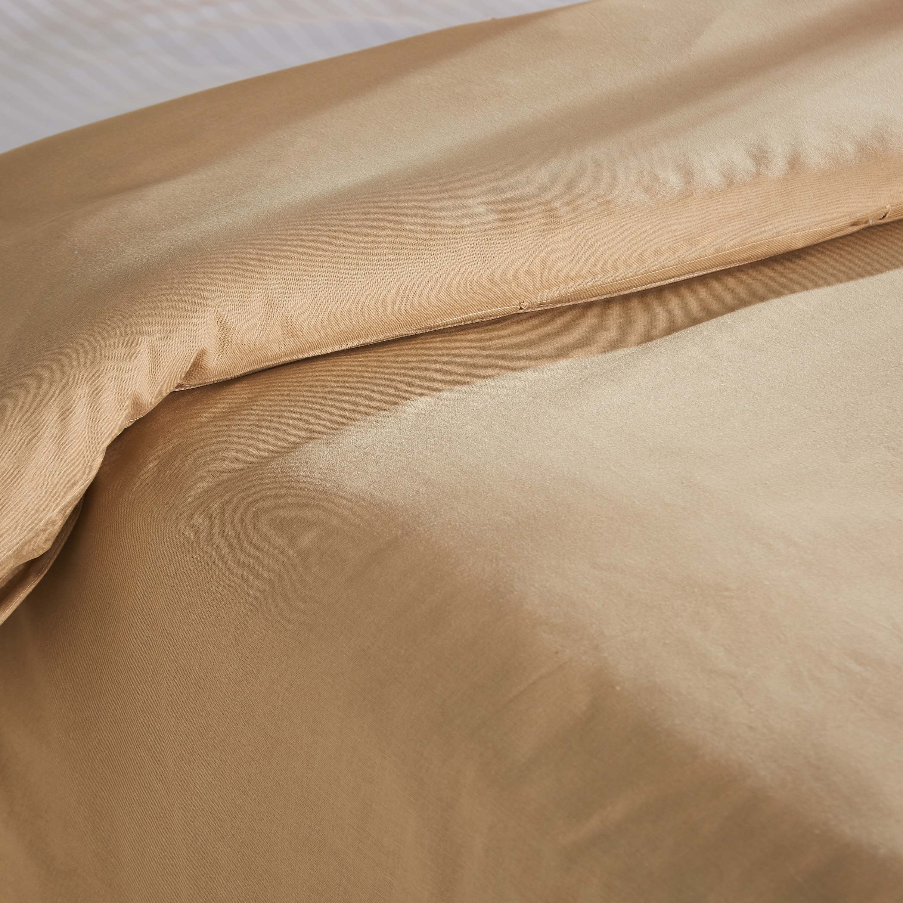 طقم غطاء لحاف قطن كوين سادة 3 قطع من ويلينجتون - 220x220 سم-hbxhomeware-hbxdecorandfurnishings-image-4
