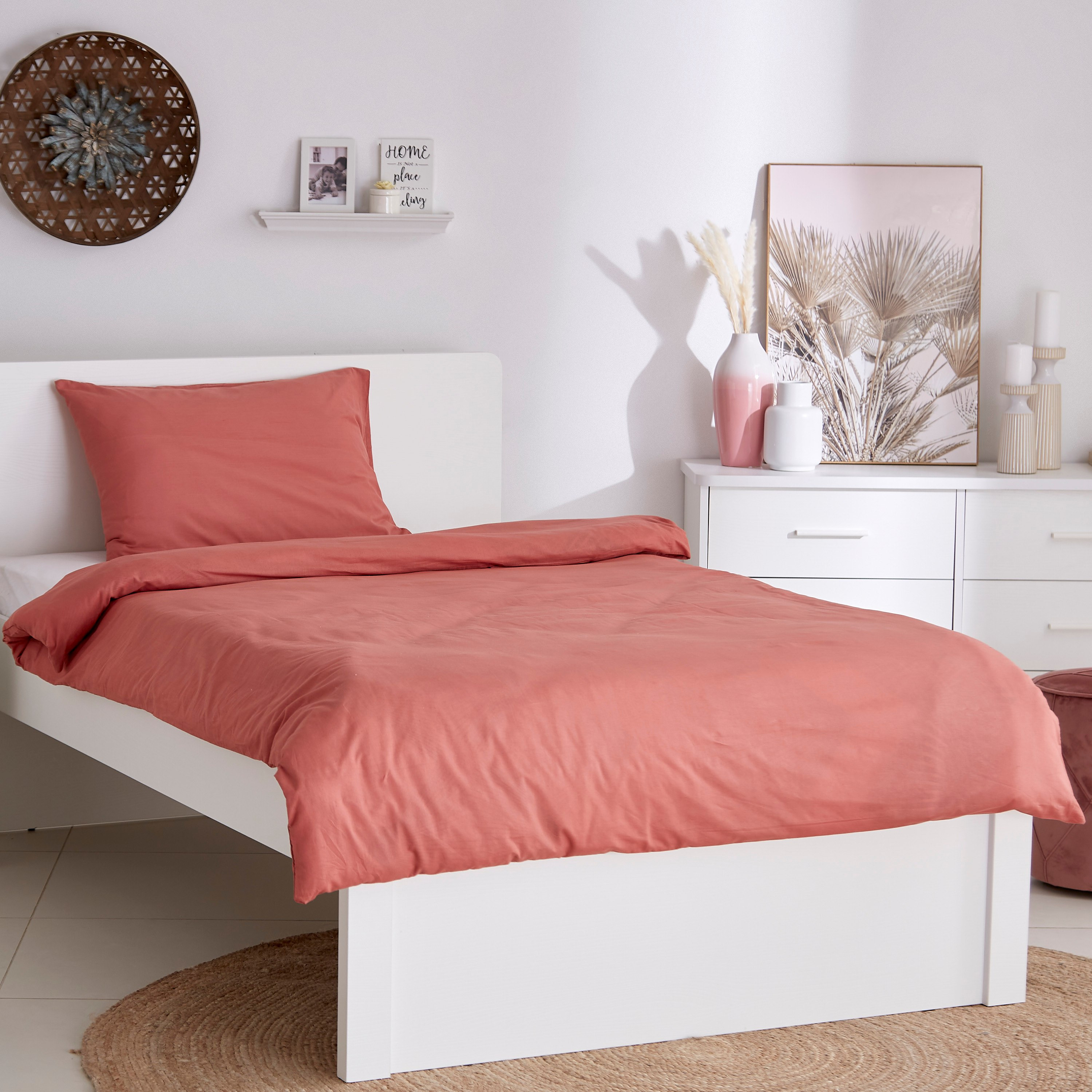 Como king single store bed with storage