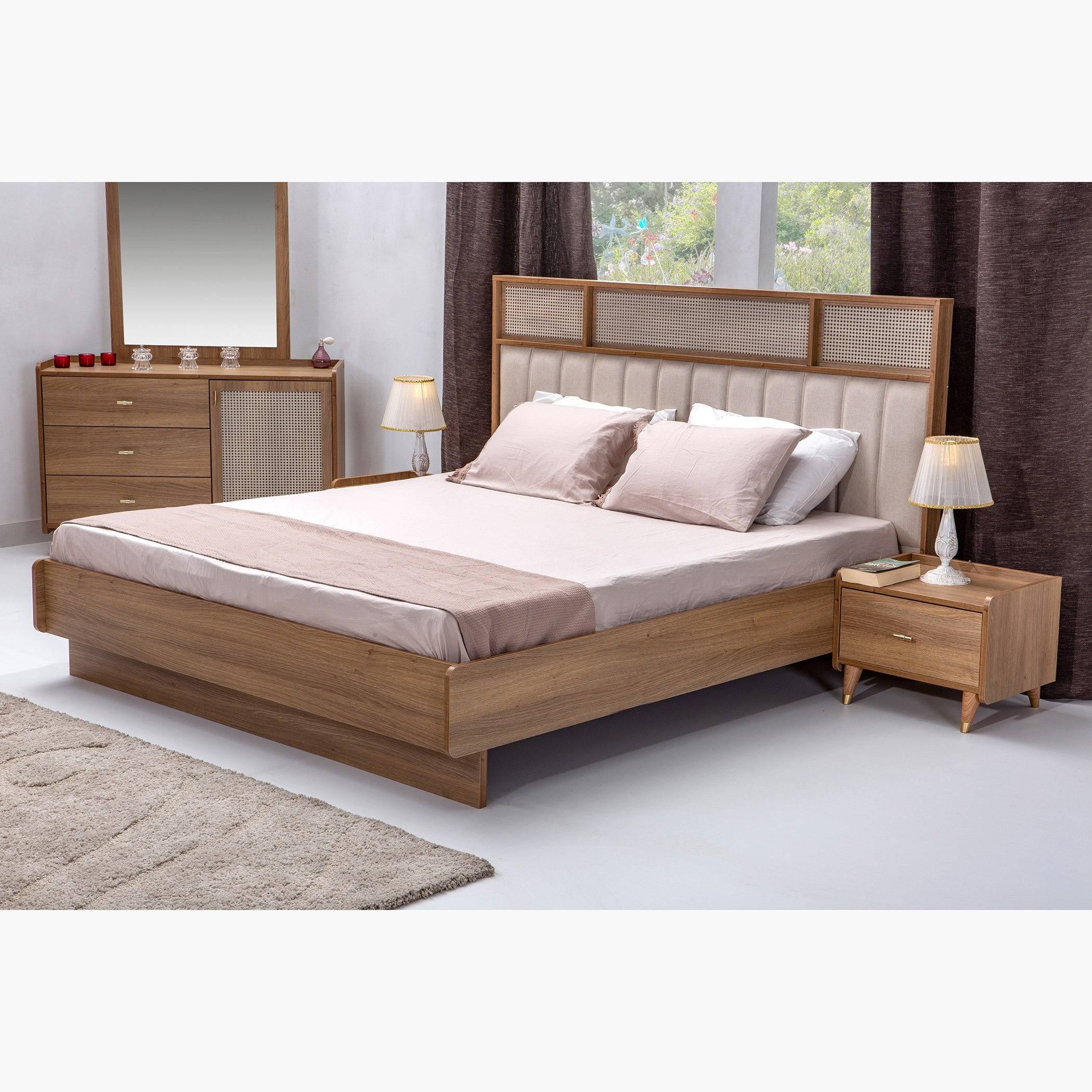 طقم غرفة نوم كينج 5 قطع من بالي - 180x200 سم-hbxbedroom-bedsandbedsets-bedroomsets-king-image-3