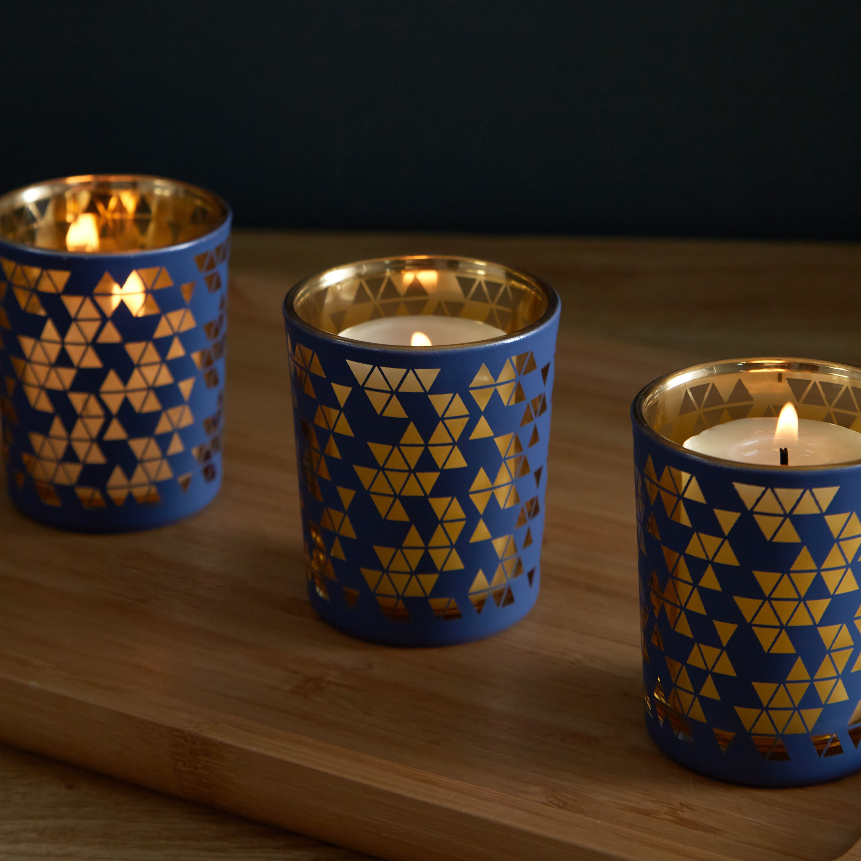 طقم حامل شموع صغيرة زجاجي بتصميم مثلث الشكل 3 قطع من مينيرفا - 5.5x6.7 سم-hbxlivingroom-decorandaccessories-candleholders-image-3