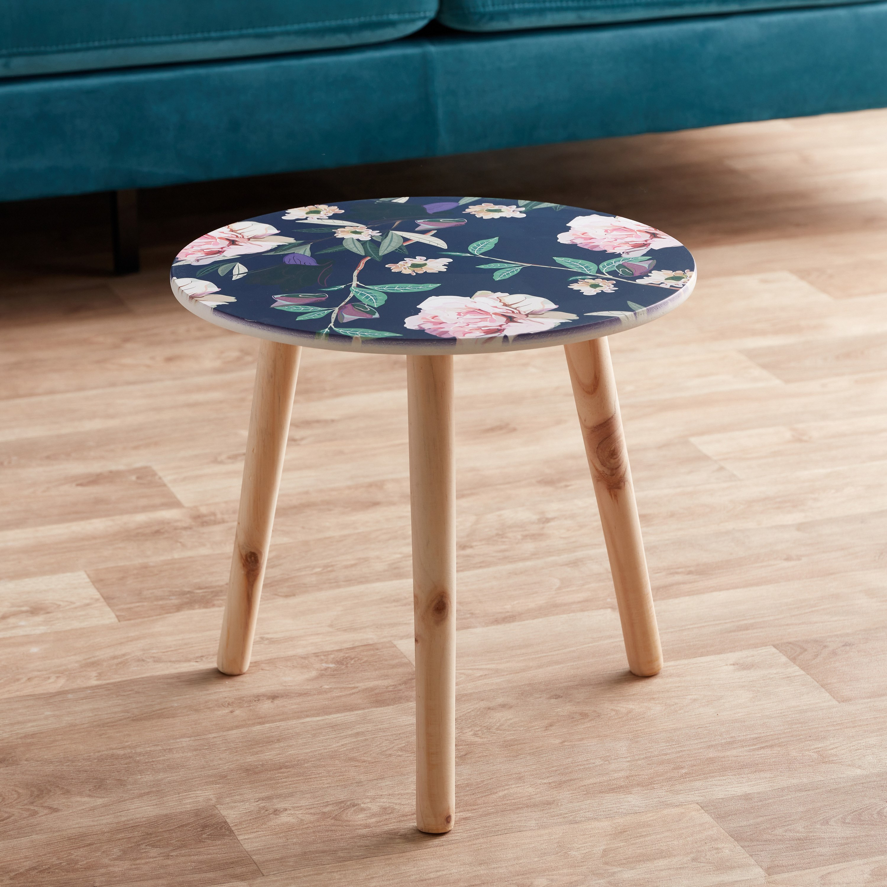 طاولة بملصقات أزهار من مينيرفا رينيه - 40x40x40 سم-hbxfurniture-livingroom-endtables-image-1