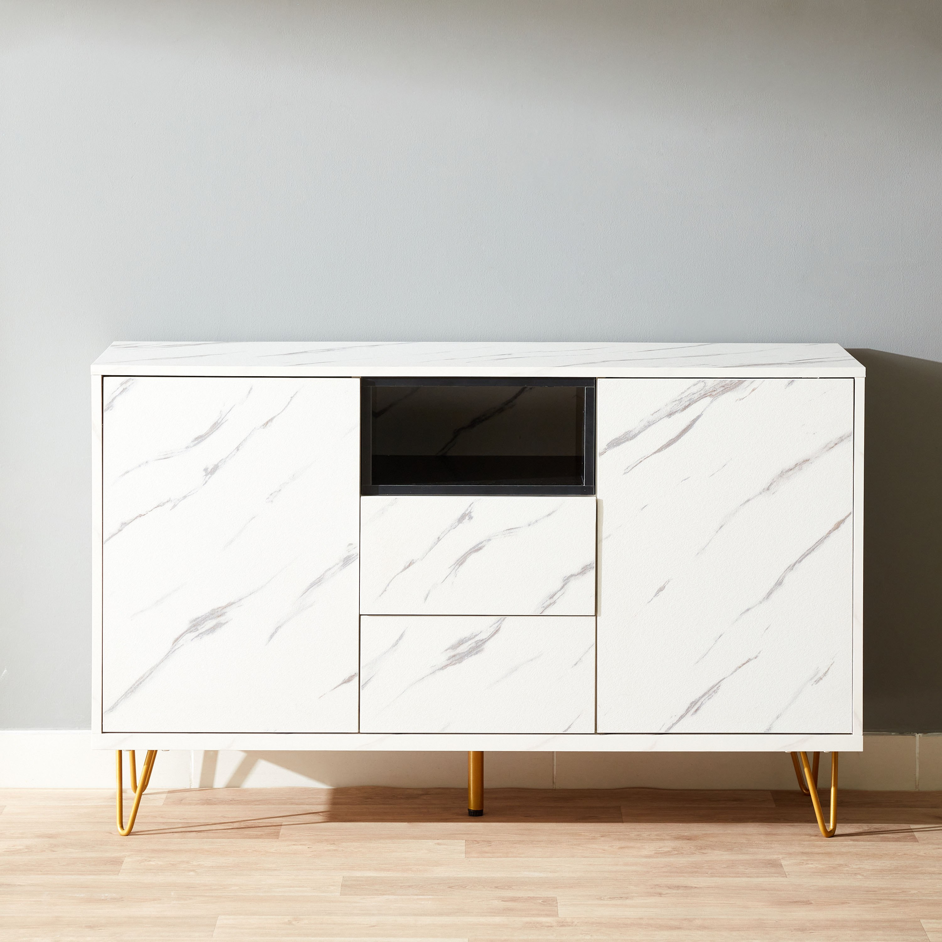 خزانة جانبية من سلوفينيا-hbxfurniture-diningroom-buffetsandsideboards-image-2