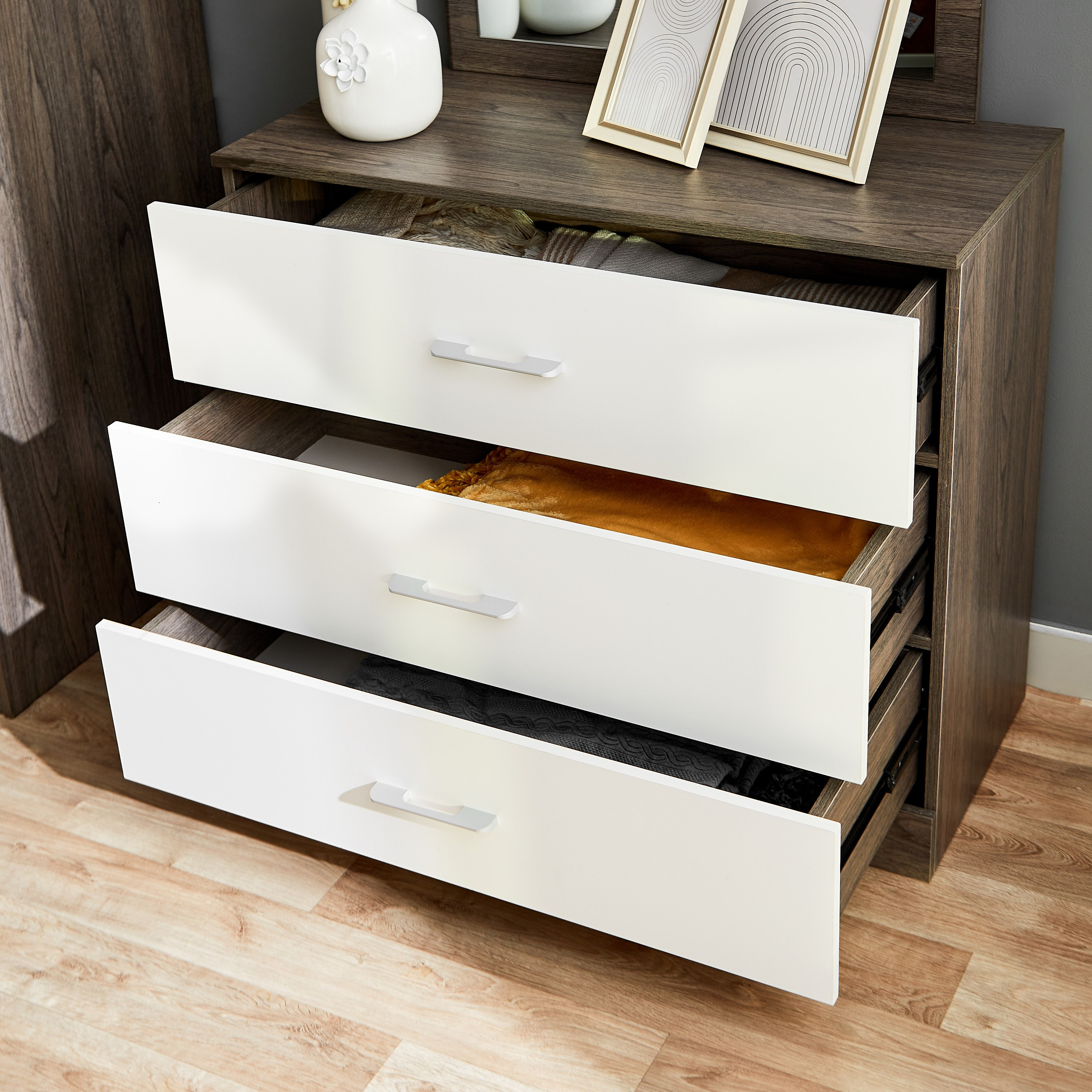Zegna 3-Drawer Young Dresser without Mirror-hbxfurniture-kidsroom-kidsdressersandmirrors-image-4