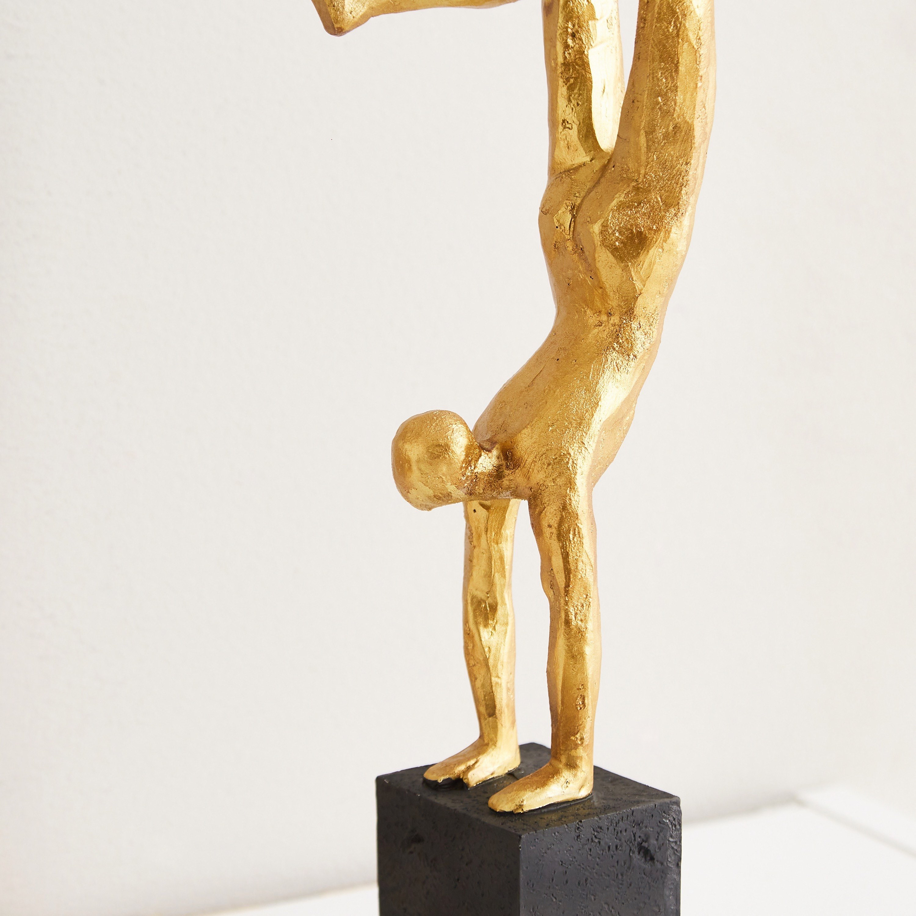 منحوتة بوليريسين أكروبات من إيسلا - 10x8x33.5 سم-hbxhomeware-homedecor-figurinesandornaments-image-3