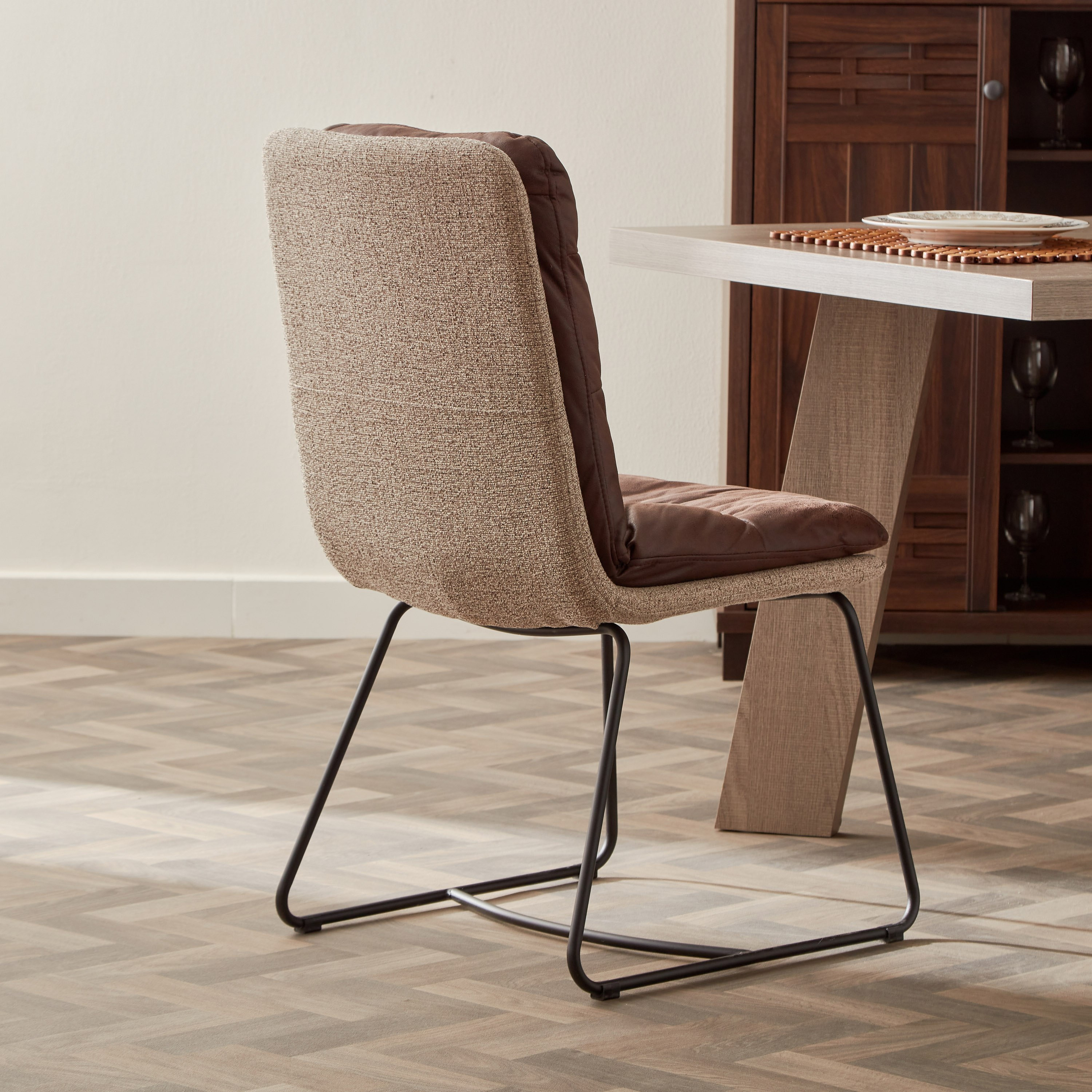 كرسي سفرة من رودس-hbxdiningroom-diningchairs-image-3